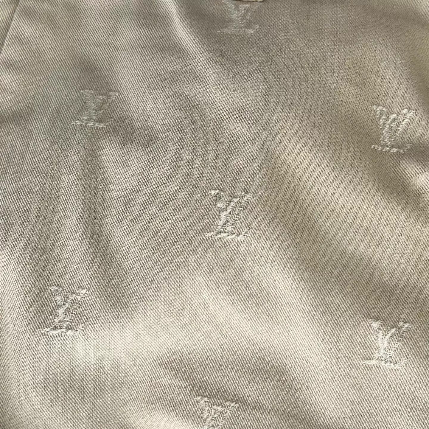 Louis Vuitton Louis Vuitton Beige Embossed Allover Old Money Suit Pants Size US 30 / EU 46 - 7 Thumbnail