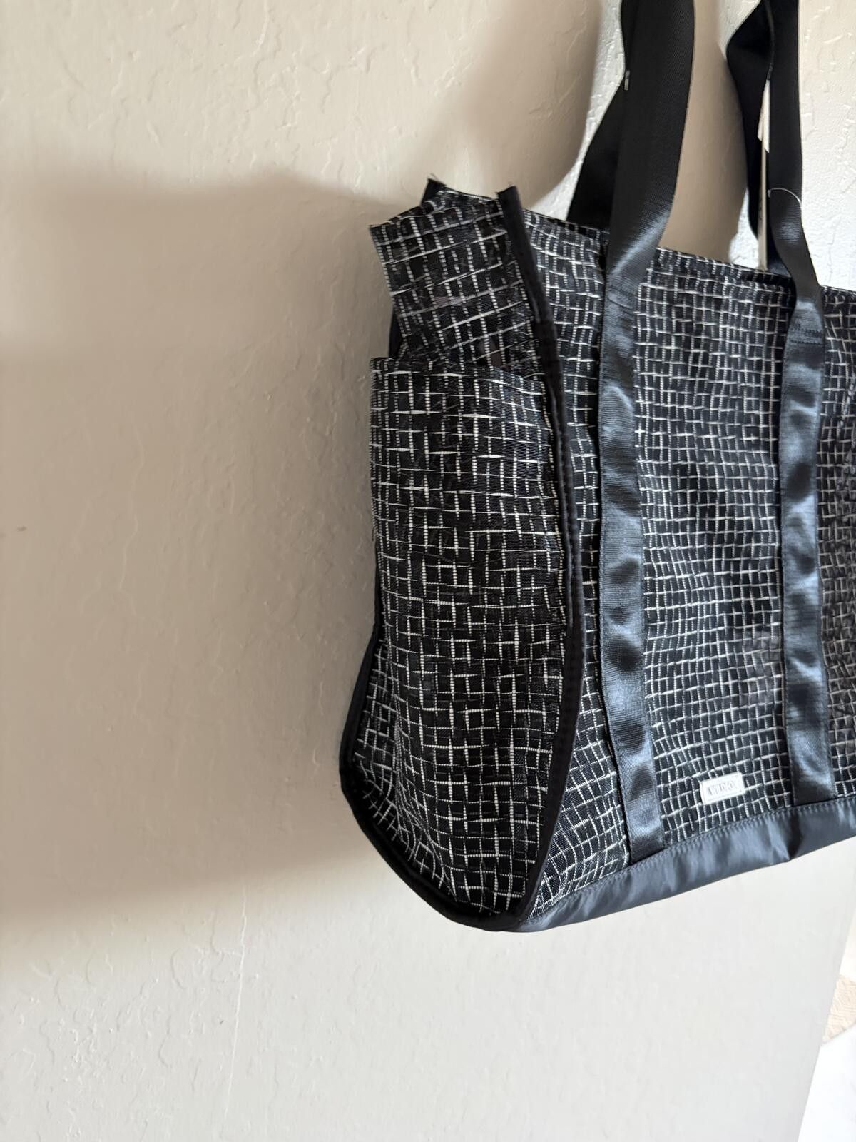 Wildfox Wild fox Woven checkered tote Size ONE SIZE - 3 Thumbnail