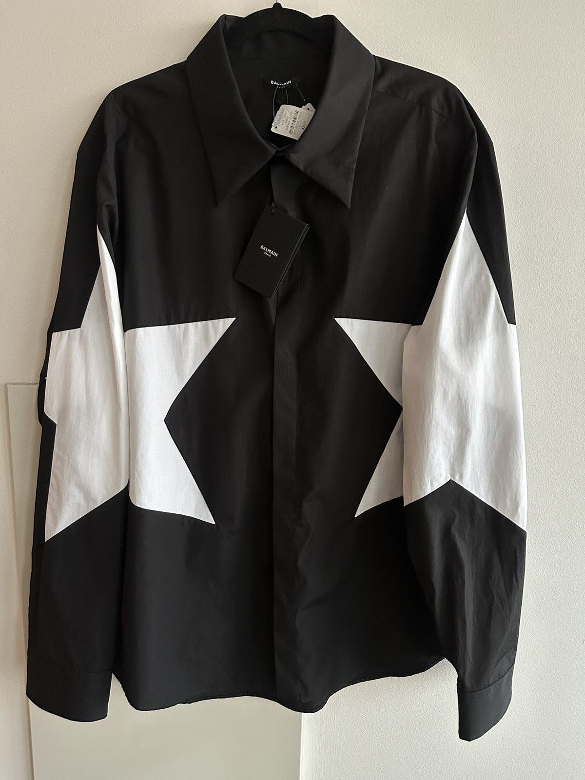 Rare Runway Brand New Balmain Paris Star ⭐️ Celebrity Shirt