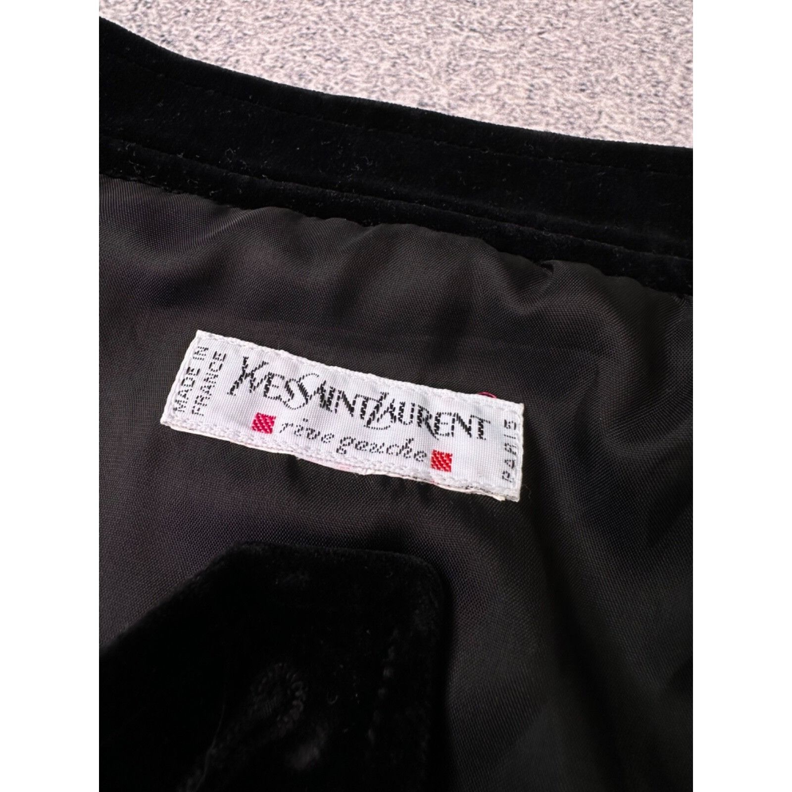 Yves Saint Laurent VTG Yves Saint Laurent Rive Gauche Black Velvet Skirt Size 26" / US 2 / IT 38 - 3 Thumbnail