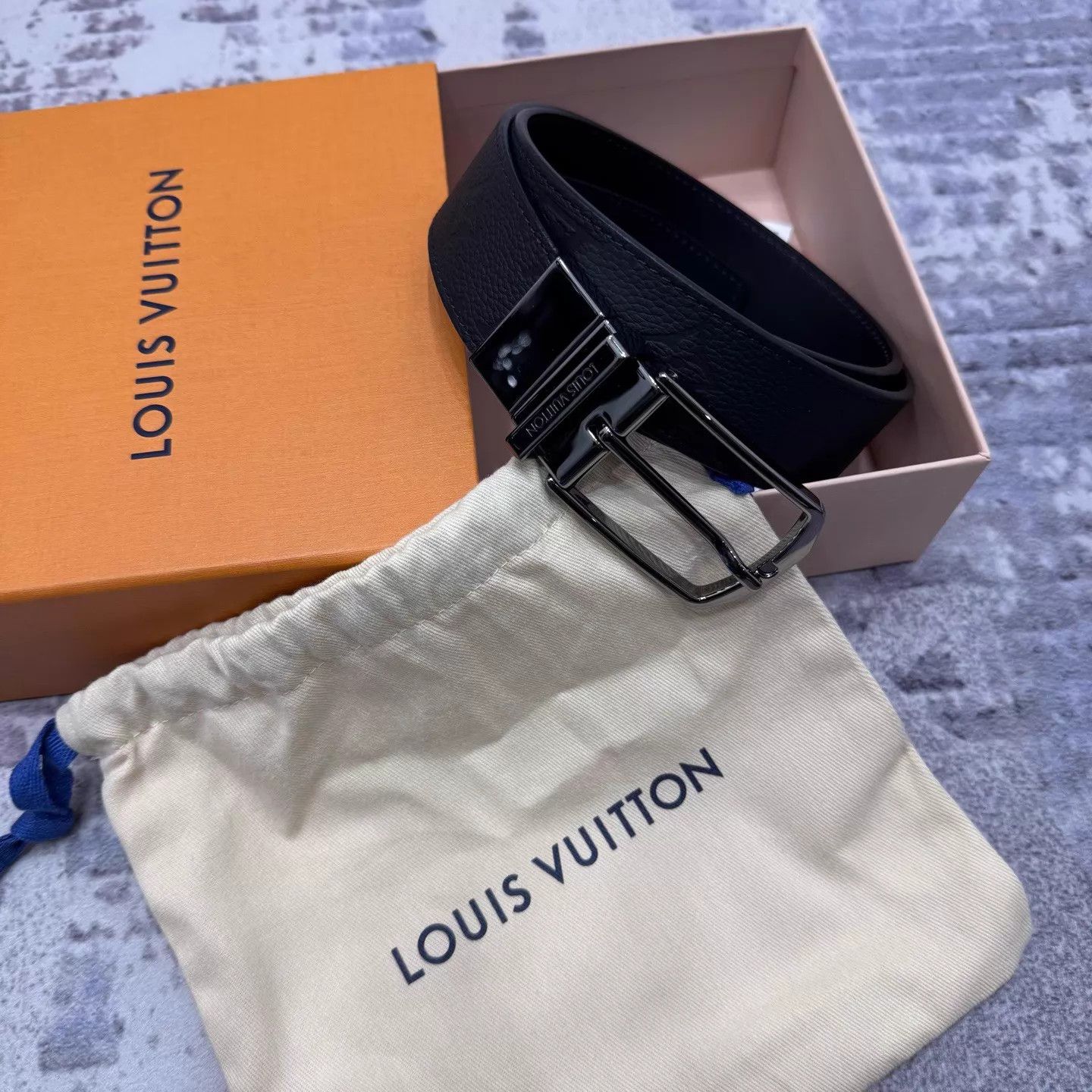 Louis Vuitton LV SLENDER 35mm 2-sided Belt 85cm like new Size ONE SIZE - 2 Thumbnail