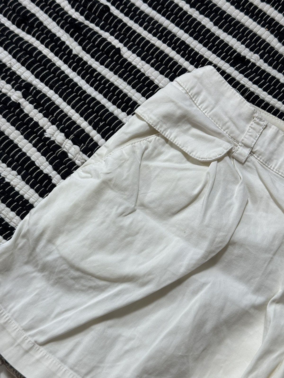 John Galliano VINTAGE GALLIANO 2000s WHITE MINI SHORTS Size 27" / US 4 / IT 40 - 3 Thumbnail