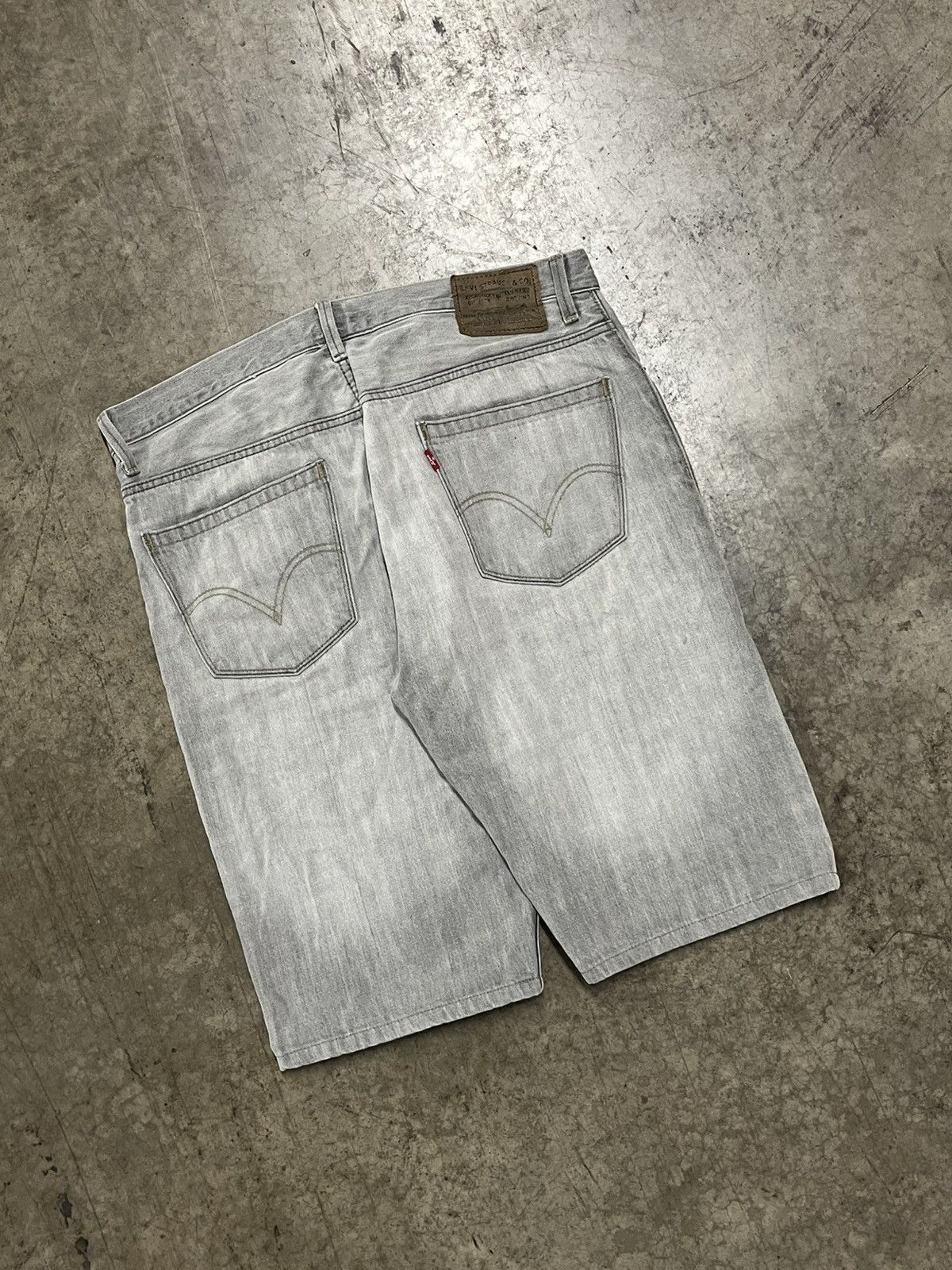 Levi's × Vintage Levi’s jorts vintage baggy fit faded gray streetwear hype Size US 36 / EU 52 - 1 Thumbnail