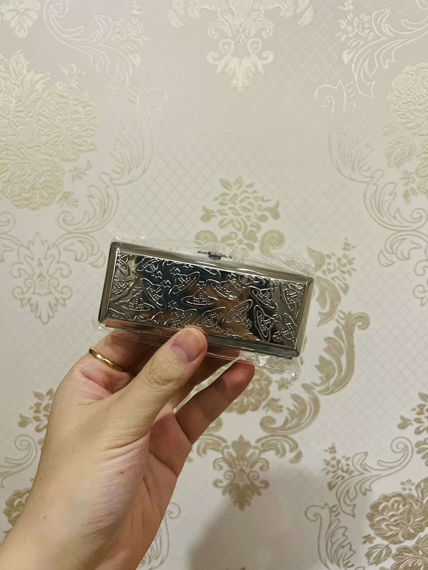 how much does a cigarette rolling machine cost Amazon.com: Tesonway Cigarette Rolling Machine Manual, Cigarette Injector  Machine with Cleaning Brush, Cleaning Probe, Tube Probe, Cleaning Spray  Bottle for 8mm Diameter Cigarettes Paper Tubes : Health & Household