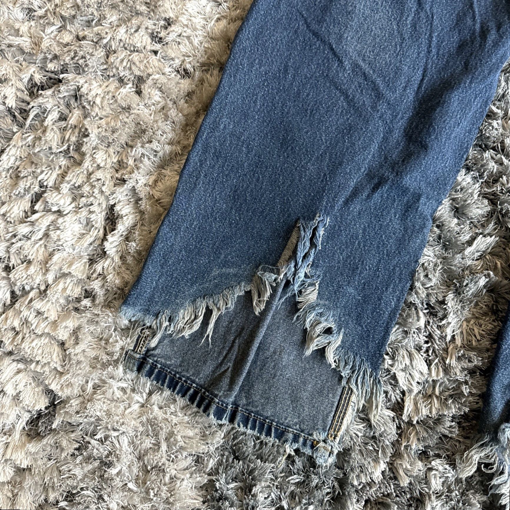 Carhartt VINTAGE Carhartt Jeans Denim Blue Men 38x31 Sz THRASHED Straight Cut Tag Pants Denim Jeans 1990s Y2K Mens Size US 38 / EU 54 - 3 Thumbnail