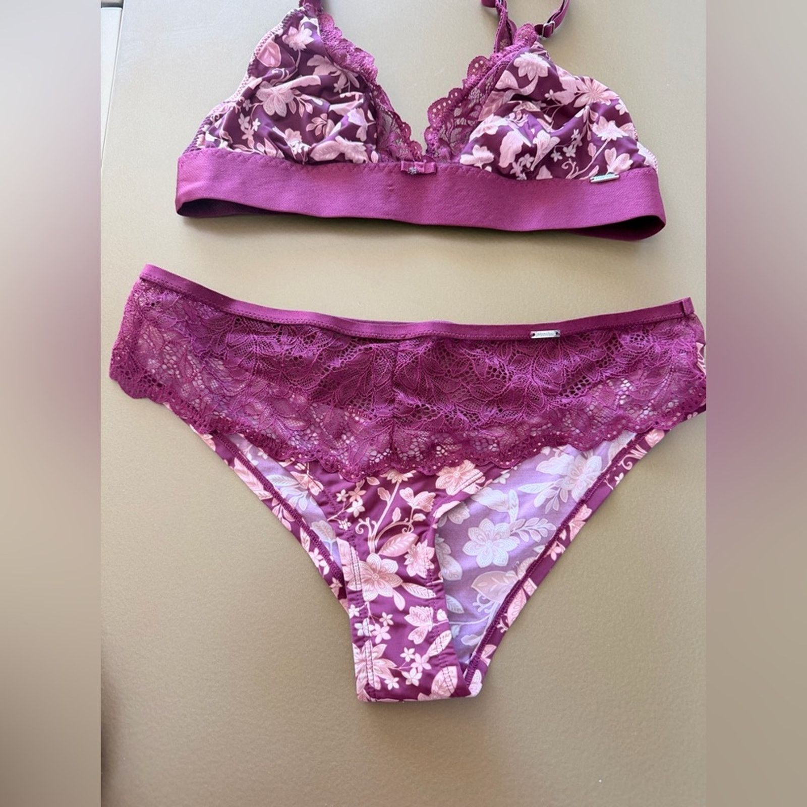 la Vie en Rose New Y2K Vintage Maroon Floral Lace Intimate Set size S Size ONE SIZE - 6 Thumbnail