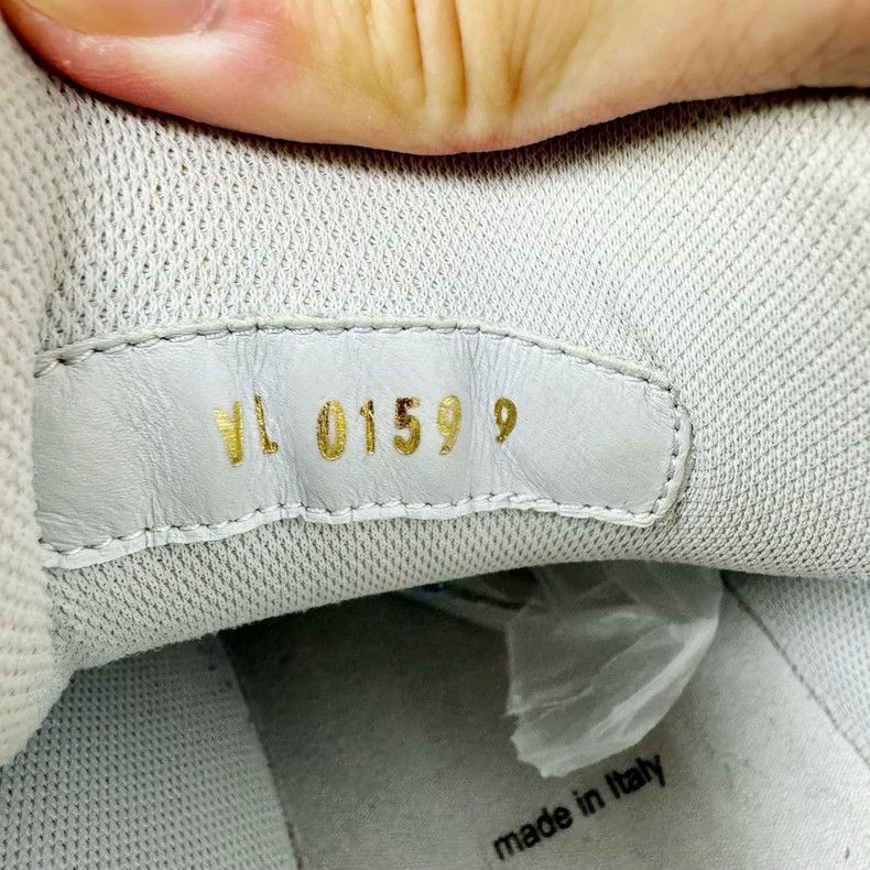 Louis Vuitton Louis Vuitton White Cement Trainer Sneakers Size 9-2507 Size US 9 / EU 42 - 6 Thumbnail