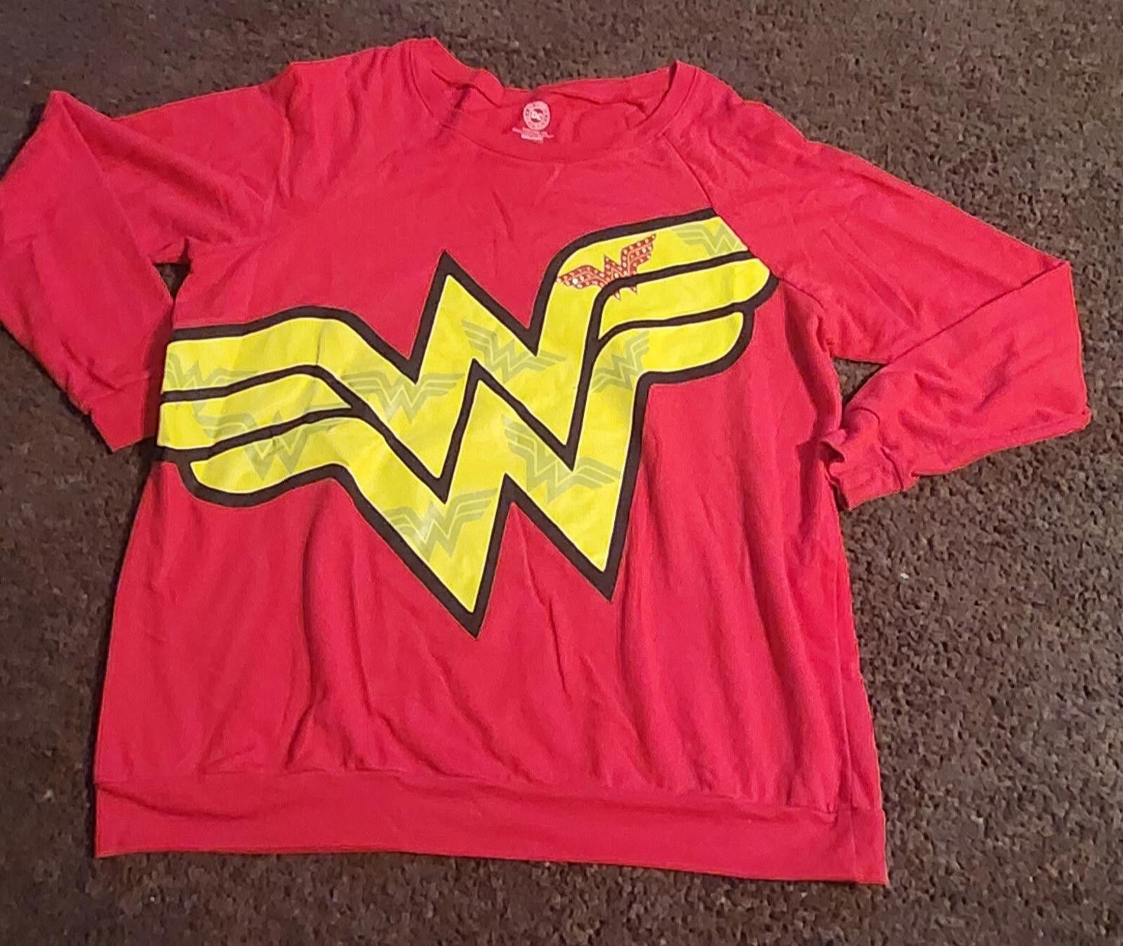 Designer DC Comics Original Wonder Woman Women's XXL/XXG Red LOGO Size ONE SIZE - 1 Thumbnail