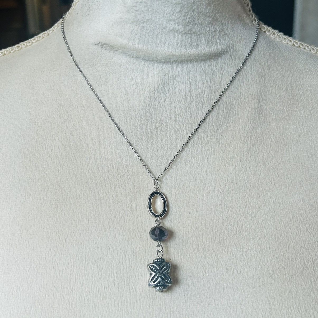 Handmade Handcrafted faceted glass crystal dangle pendant necklace Size ONE SIZE - 3 Thumbnail