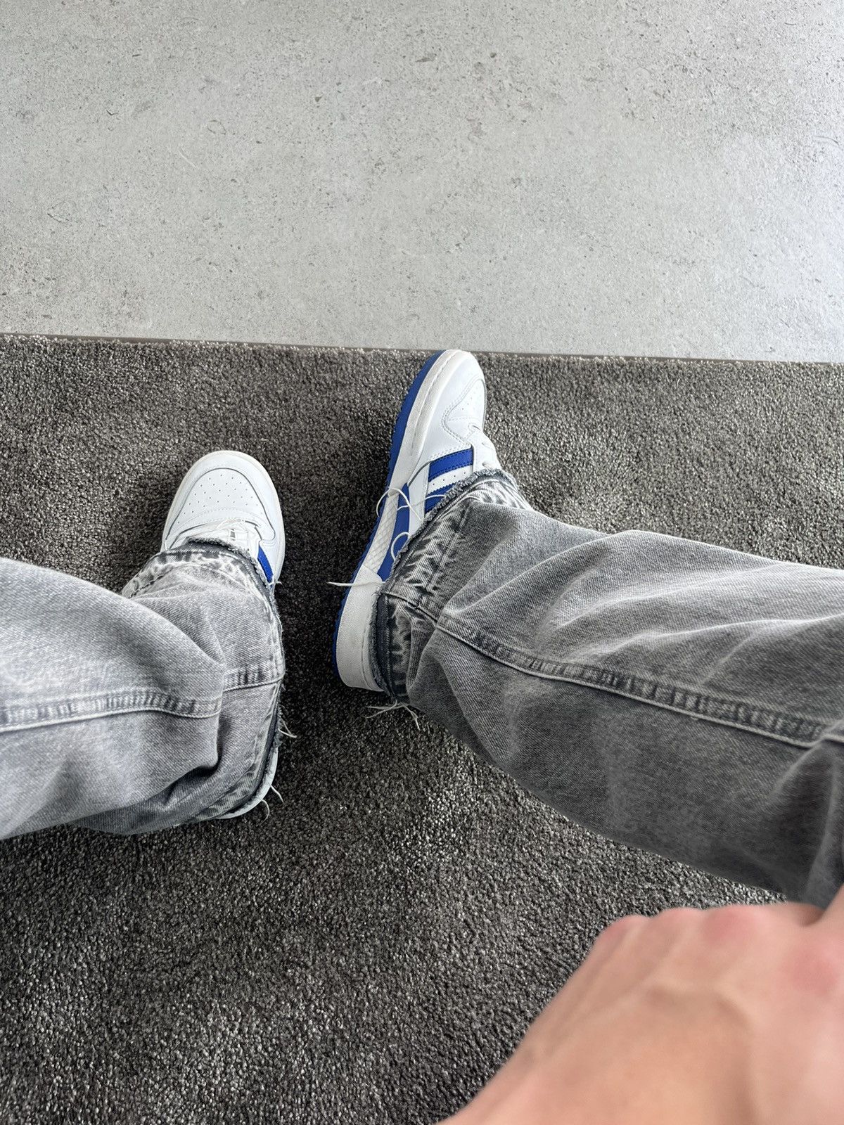 Adidas Adidas low forum white/blue Size US 9 / EU 42 - 7 Thumbnail