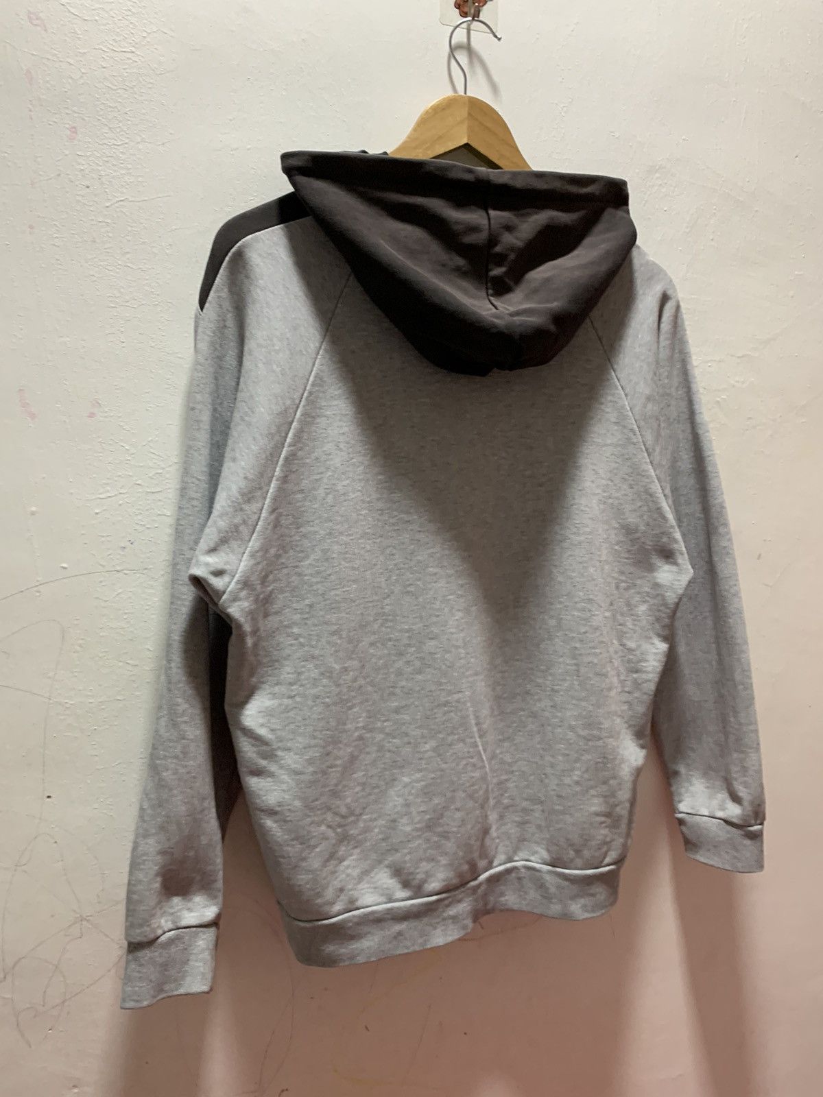 Reebok Vintage Reebok Hoodie Size M Gray Size US M / EU 48-50 / 2 - 12 Thumbnail