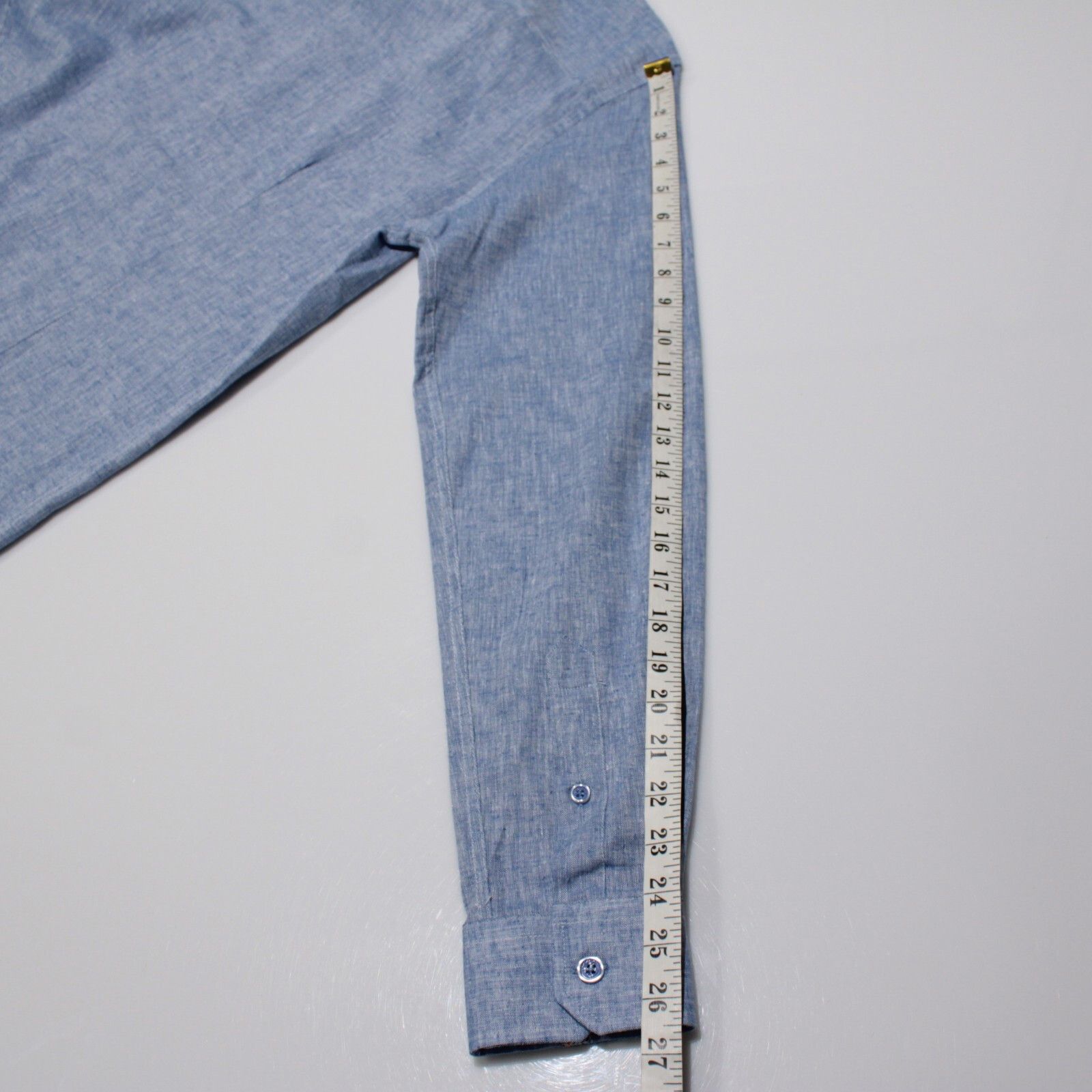 Robert Graham Robert Graham New with tags Shirt Size S US In Blue Size US S / EU 44-46 / 1 - 5 Thumbnail