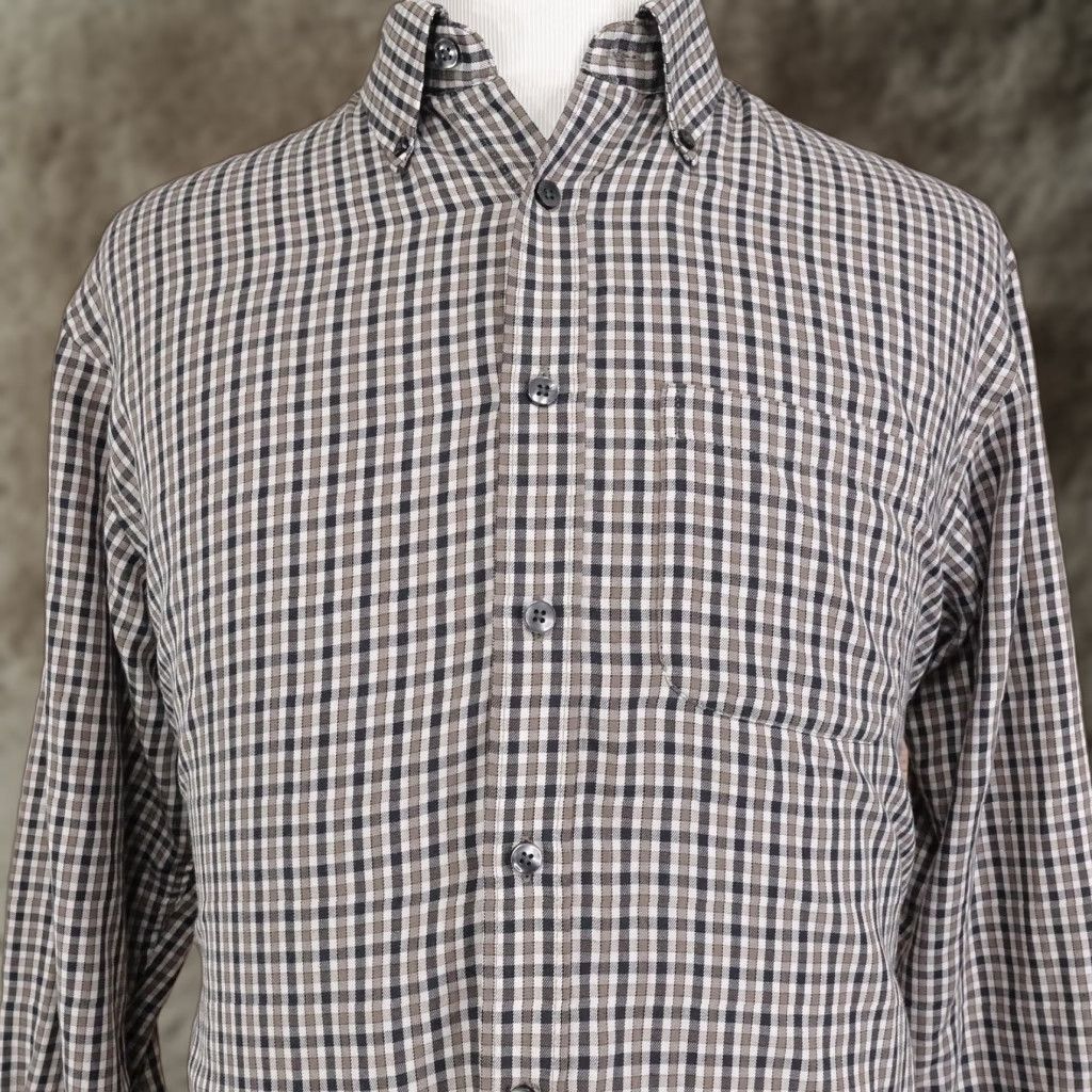 Van Heusen Van Heusen Shirt Mens Large Brown Black Plaid Button Down No Iron Easy Care Size US L / EU 52-54 / 3 - 1 Thumbnail