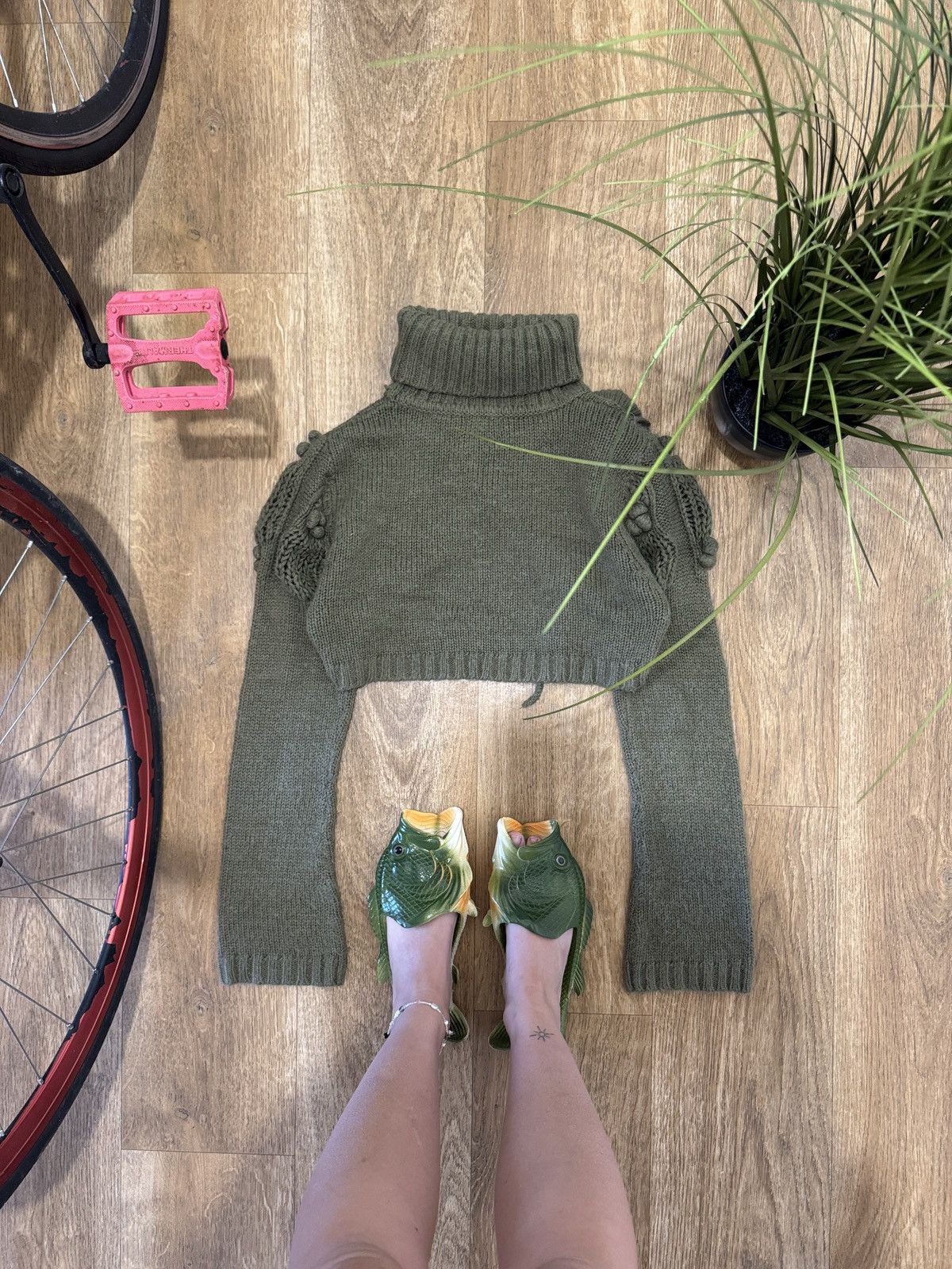 Vintage VINTAGE CROPPED ROSE KNITTED AVANT GARDE SWEATER Size S / US 4 / IT 40 - 4 Thumbnail