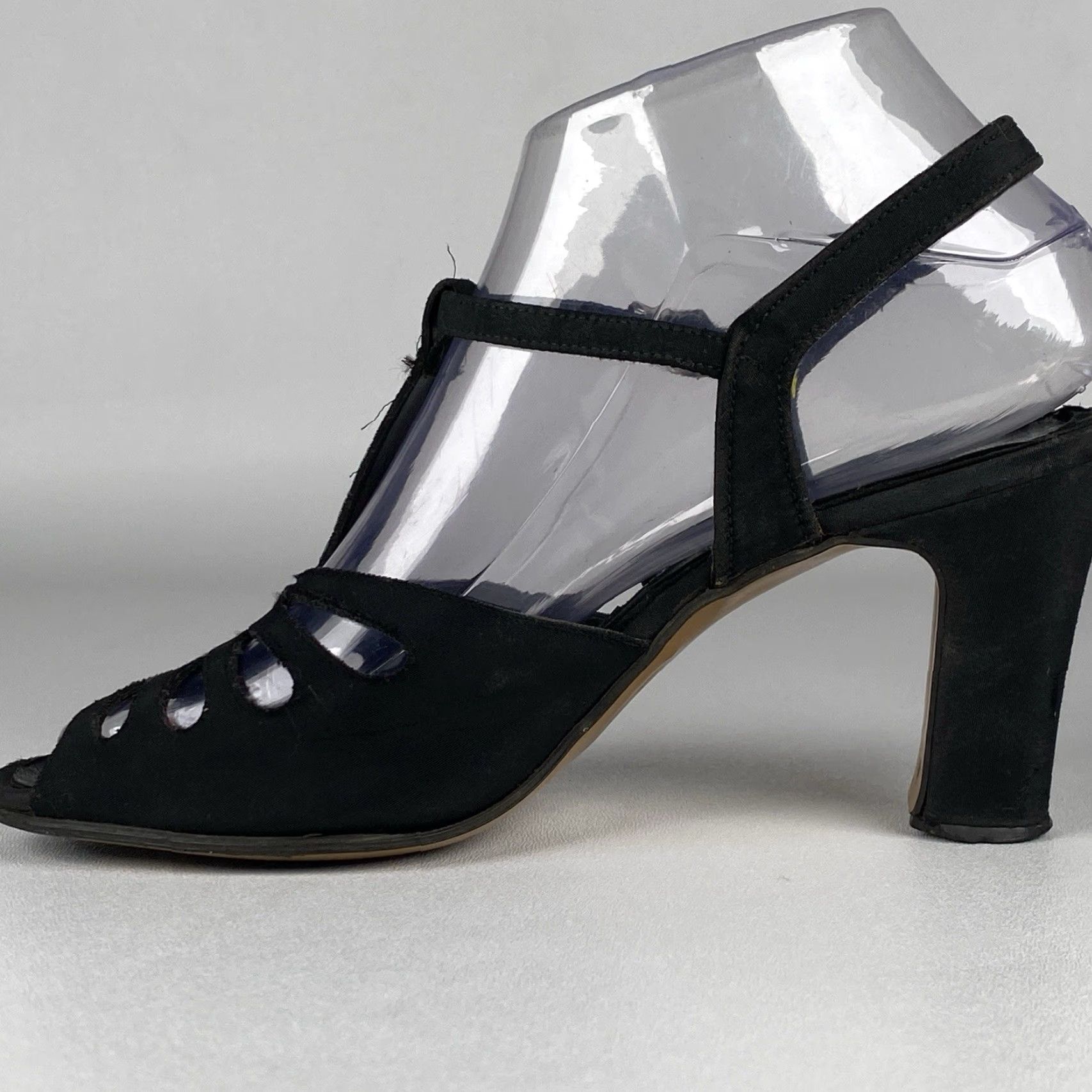 Vintage VINTAGE Classic 1940's Black Heels shoes/Pumps Hollywood Glamour Suede US Size 6.5 Womens Black Heels Size US 7 / IT 37 - 5 Thumbnail