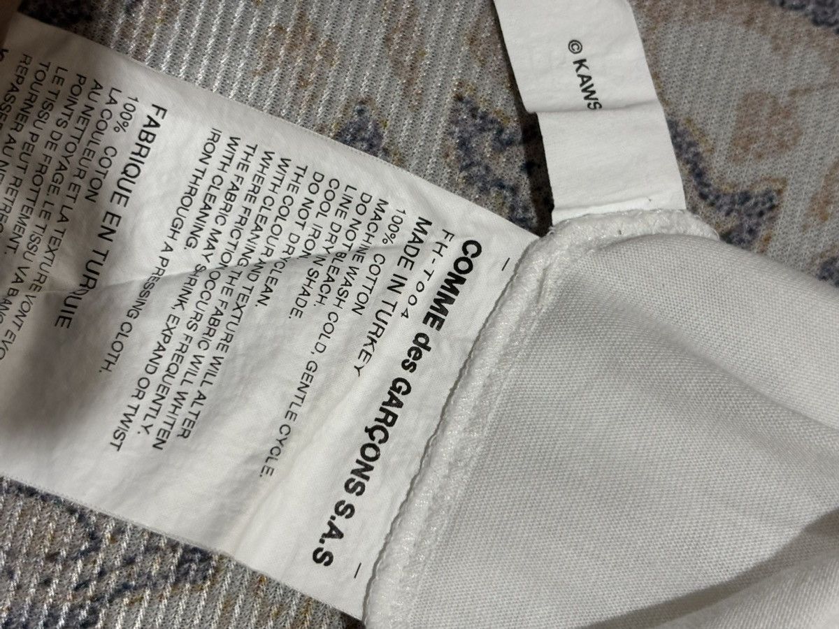 Comme des Garcons Comme des Garcons x Kaws Size US XL / EU 56 / 4 - 4 Thumbnail