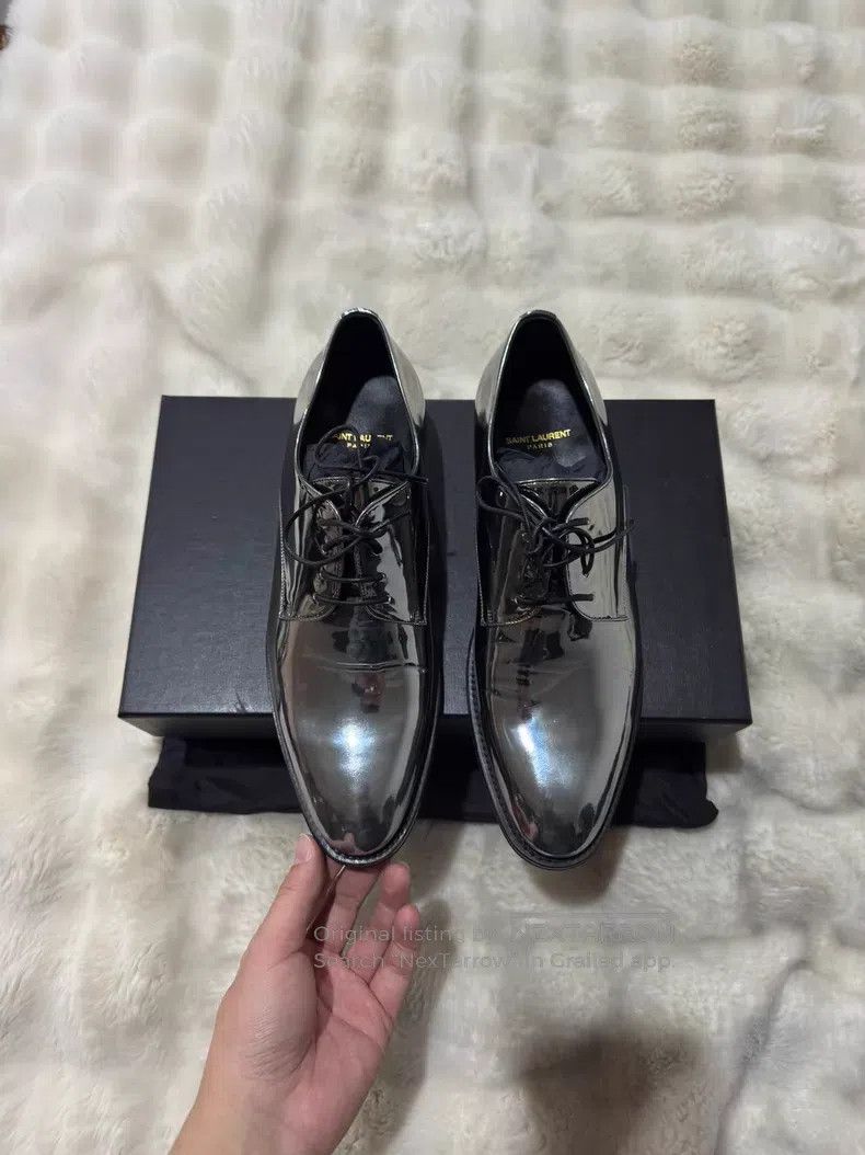 Saint Laurent Paris Saint Laurent Paris Metallic Silver Leather Shoes Size US 8 / EU 41 - 8 Thumbnail