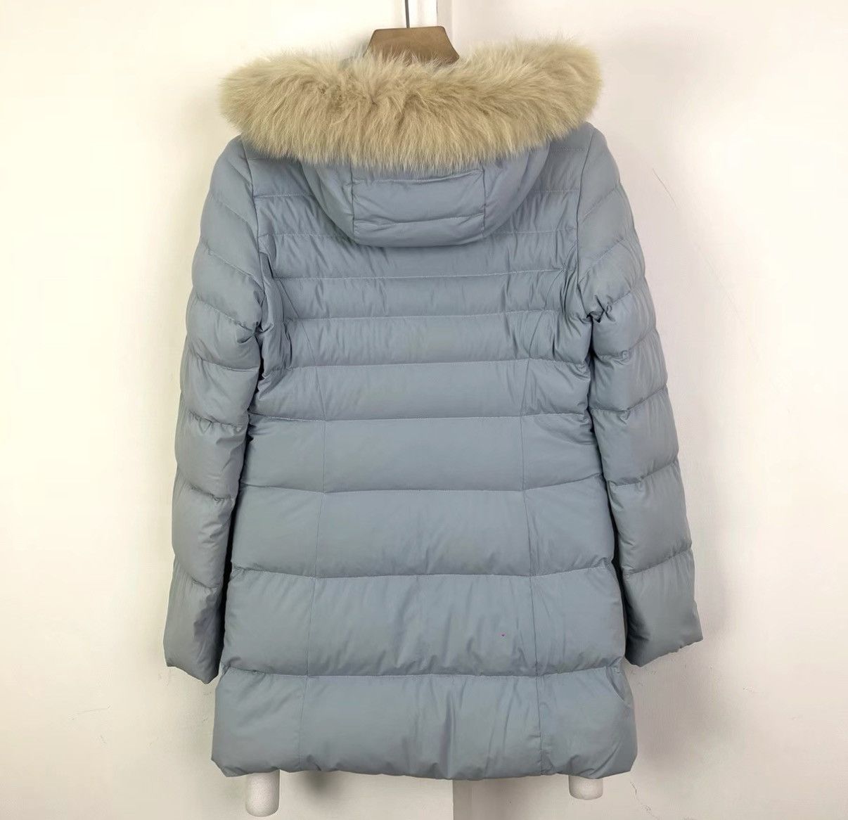 Max Mara Max Mara / Light Blue Down Jacket with Fur Collar K12 Size XXS / US 00 / IT 34 - 2 Thumbnail