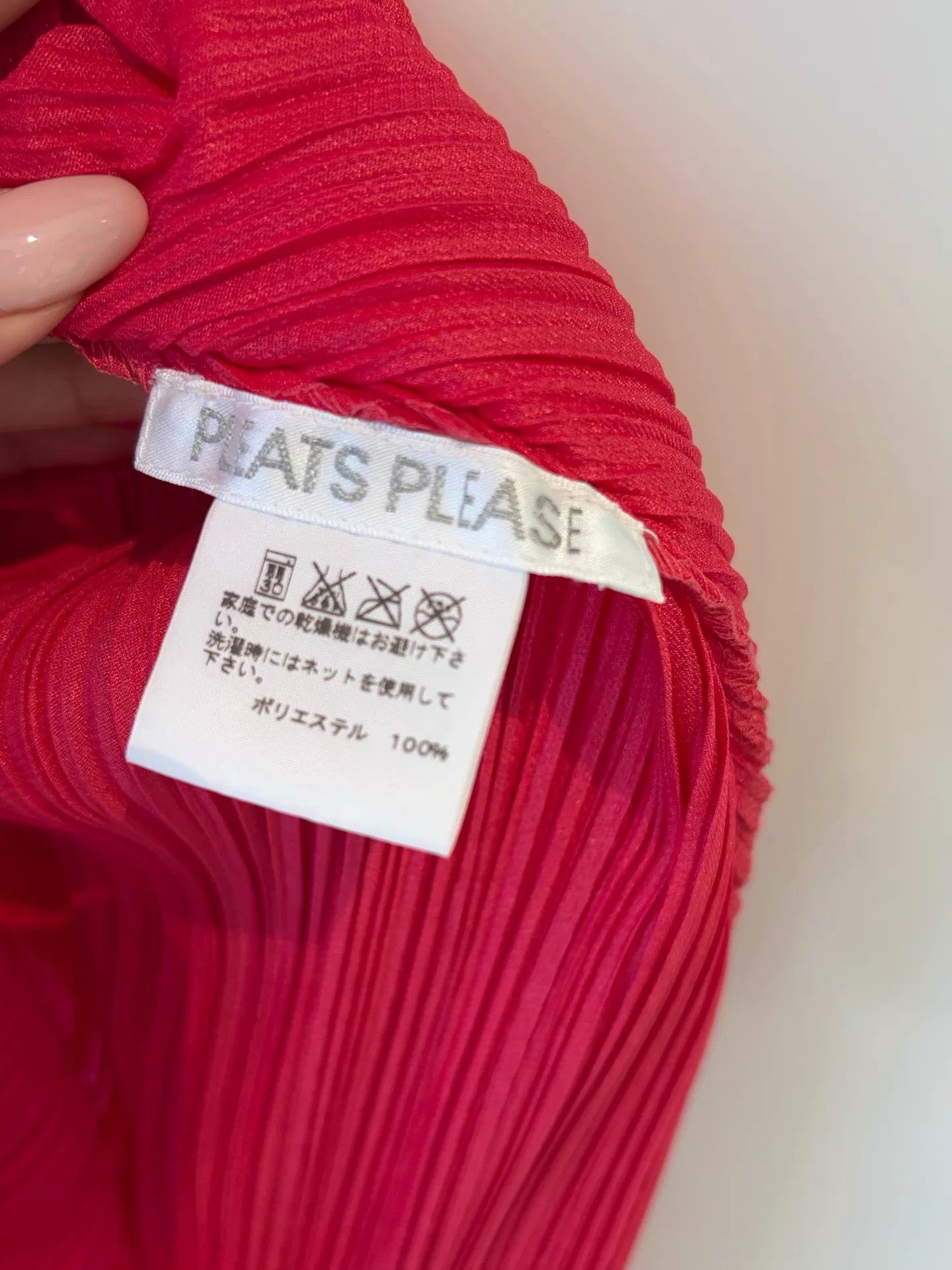 Issey Miyake Issey Miyake Magenta V-neck Sleeveless Dress NOS Size 3 Size L / US 10 / IT 46 - 5 Thumbnail