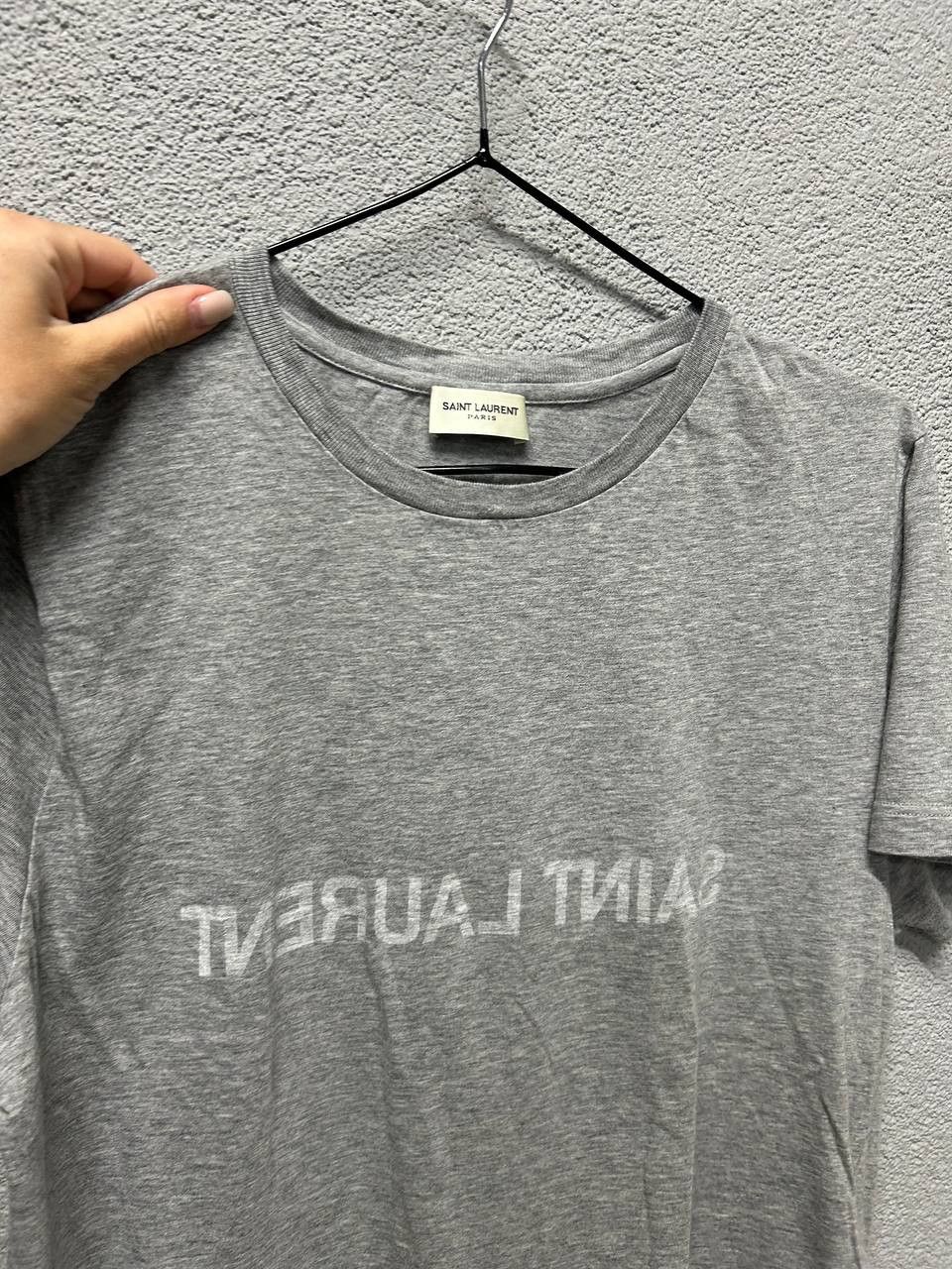 Saint Laurent Paris Saint Laurent Paris grey reverse logo print t-shirt L Size L / US 10 / IT 46 - 5 Thumbnail