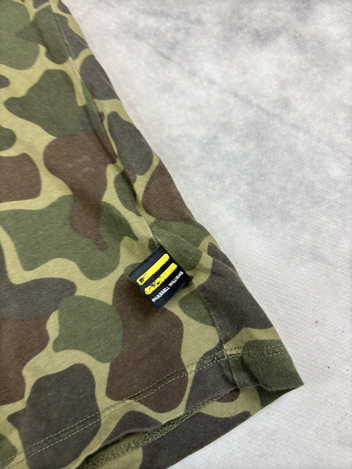 Adidas × Pharrell Pharrell Williams x Adidas Camo Short Sleeve Tee T-Shirt y2k Size US S / EU 44-46 / 1 - 3 Thumbnail