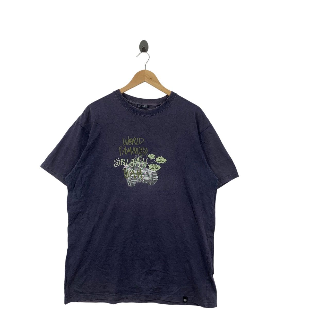 Vintage Vintage World Famous Social Team Graphic Streetwear Tee Size US L / EU 52-54 / 3 - 4 Thumbnail