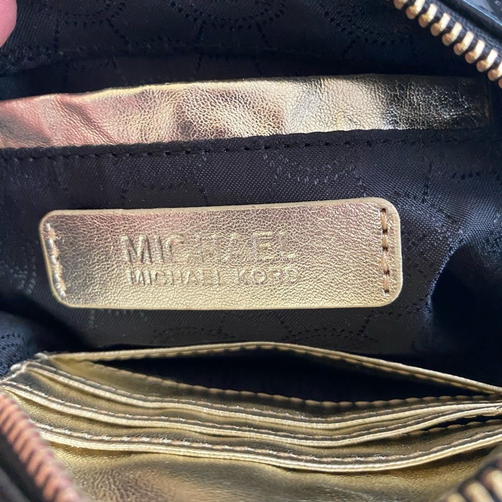 Michael Kors Michael Kors mini crossbody bag w/zipper closure black & gol Size ONE SIZE - 6 Thumbnail