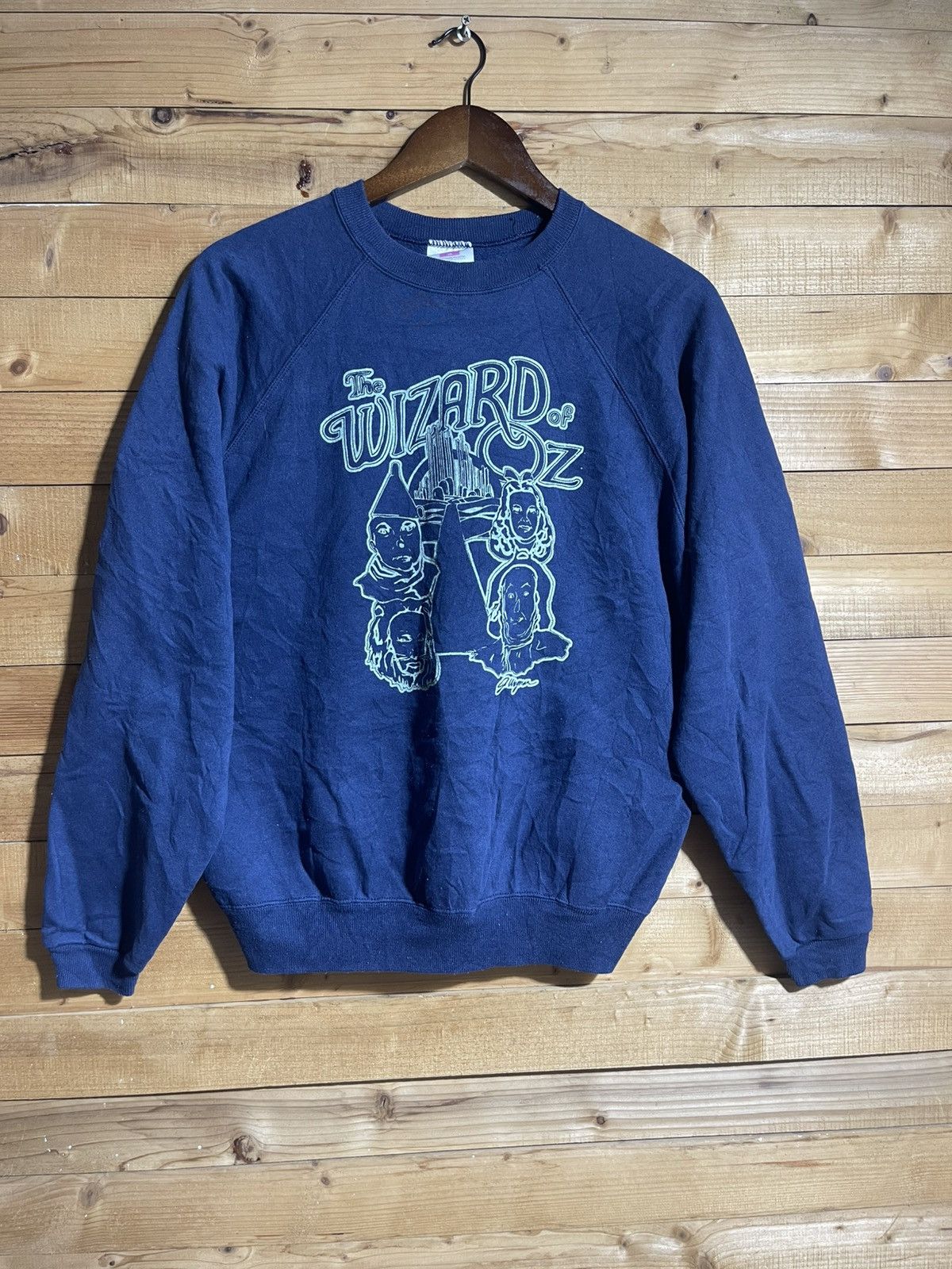 Vintage 90s movie the wizard oz sweatshrit