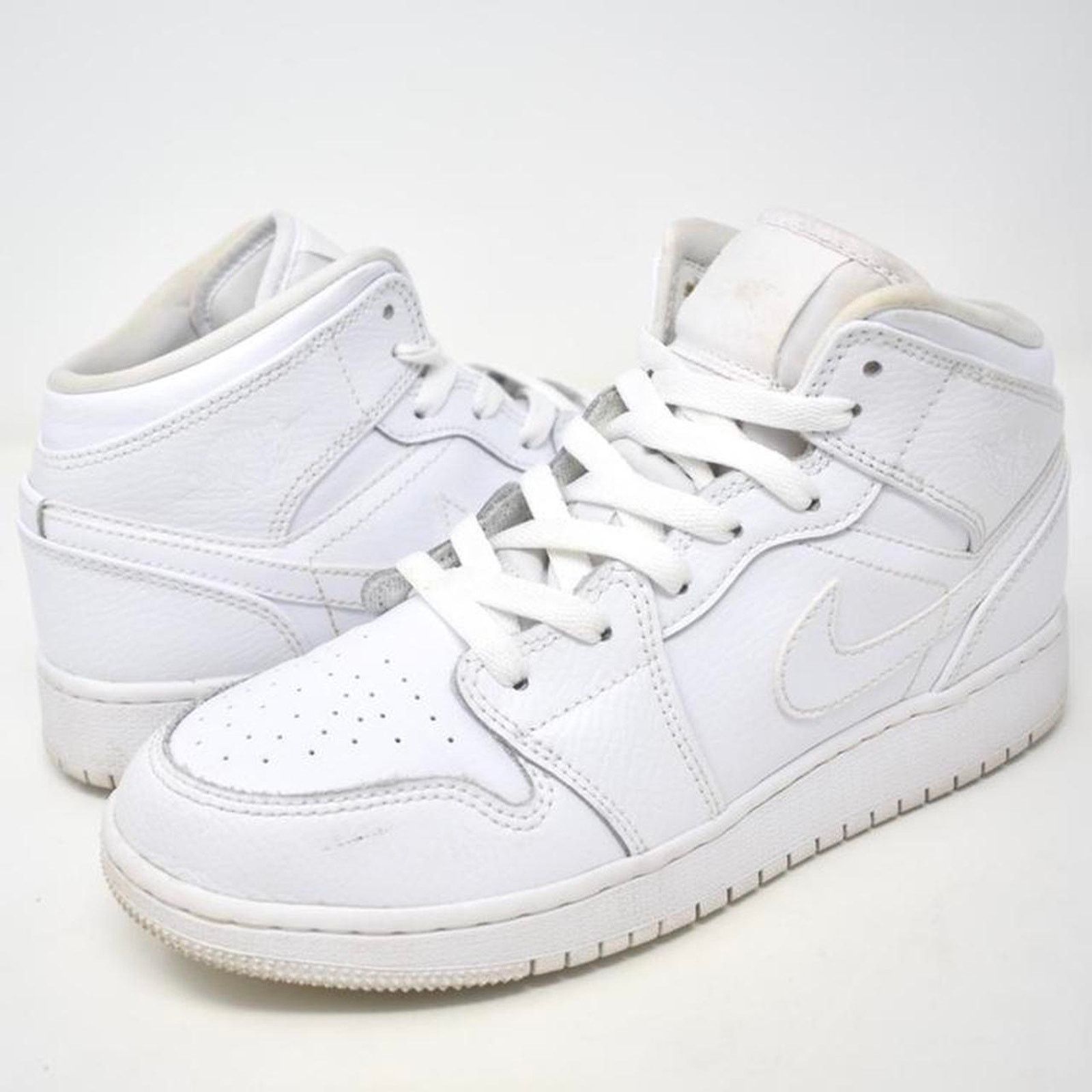 Jordan Brand Air Jordan 1 Mid “Triple White” Size US 7 / IT 37 - 1 Thumbnail