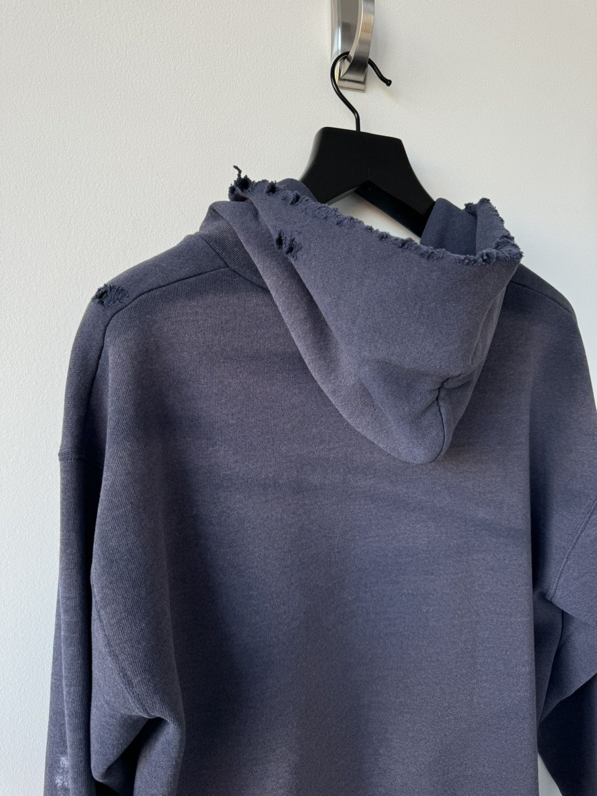 Vintage VINTAGE FADED THRASHED 90s NAVY PAINTER HOODIE Size US L / EU 52-54 / 3 - 14 Thumbnail