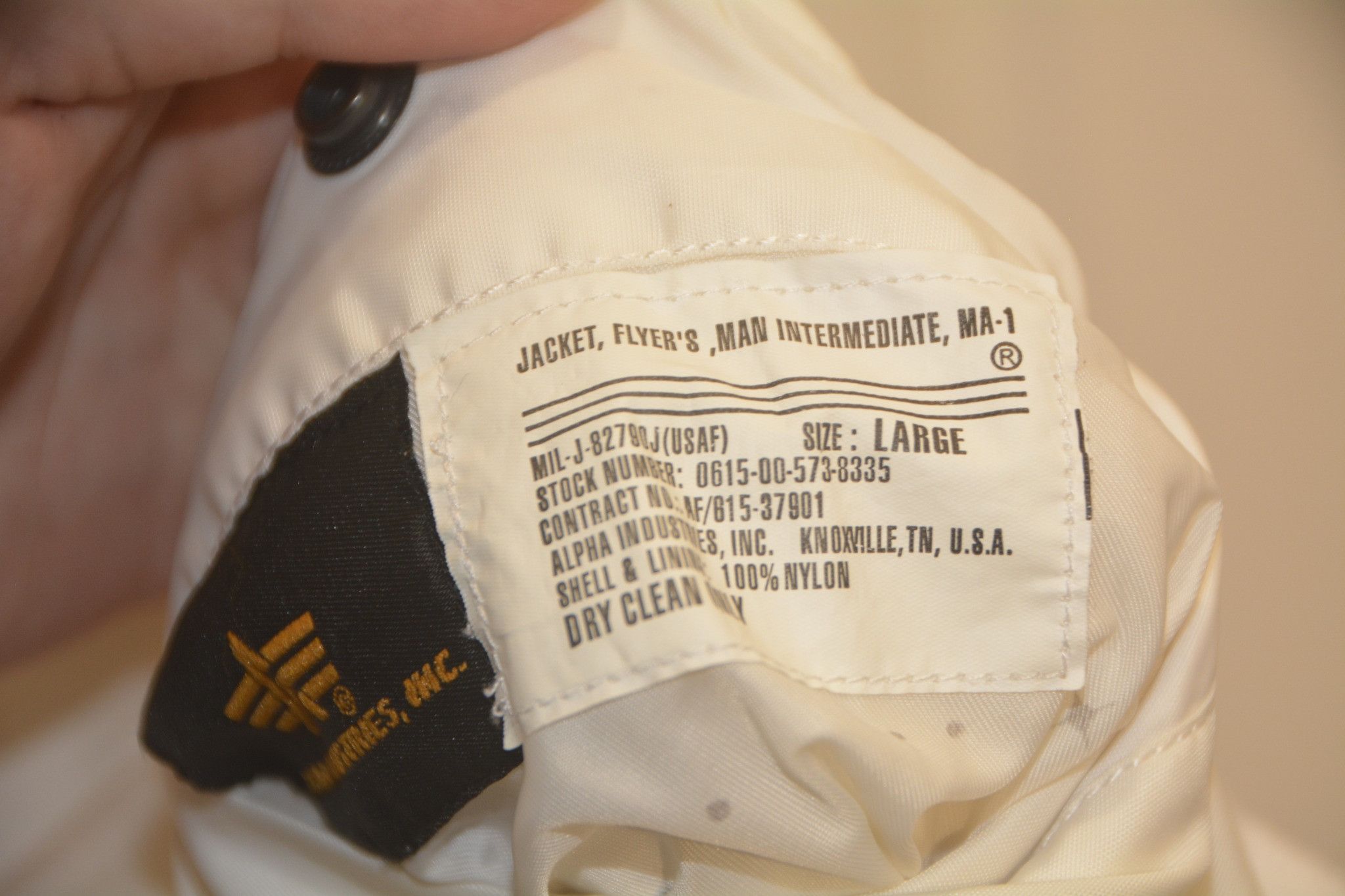 Alpha Industries Alpha Industries NASA MA-1 Flight Jacket White Bomber Size US L / EU 52-54 / 3 - 11 Thumbnail