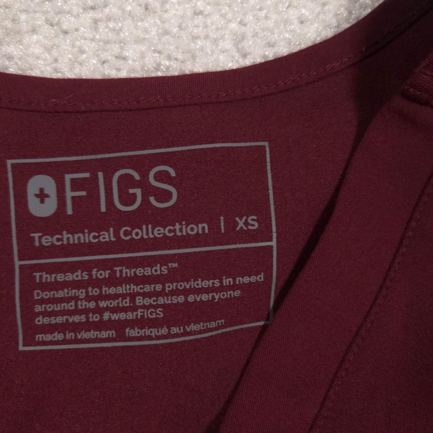 Vintage FIGS Scrub Top Womens XS Red Technical Collection V Neck Pocket Medical Nursing Shirt Short Sleeve Size XS / US 0-2 / IT 36-38 - 6 Thumbnail