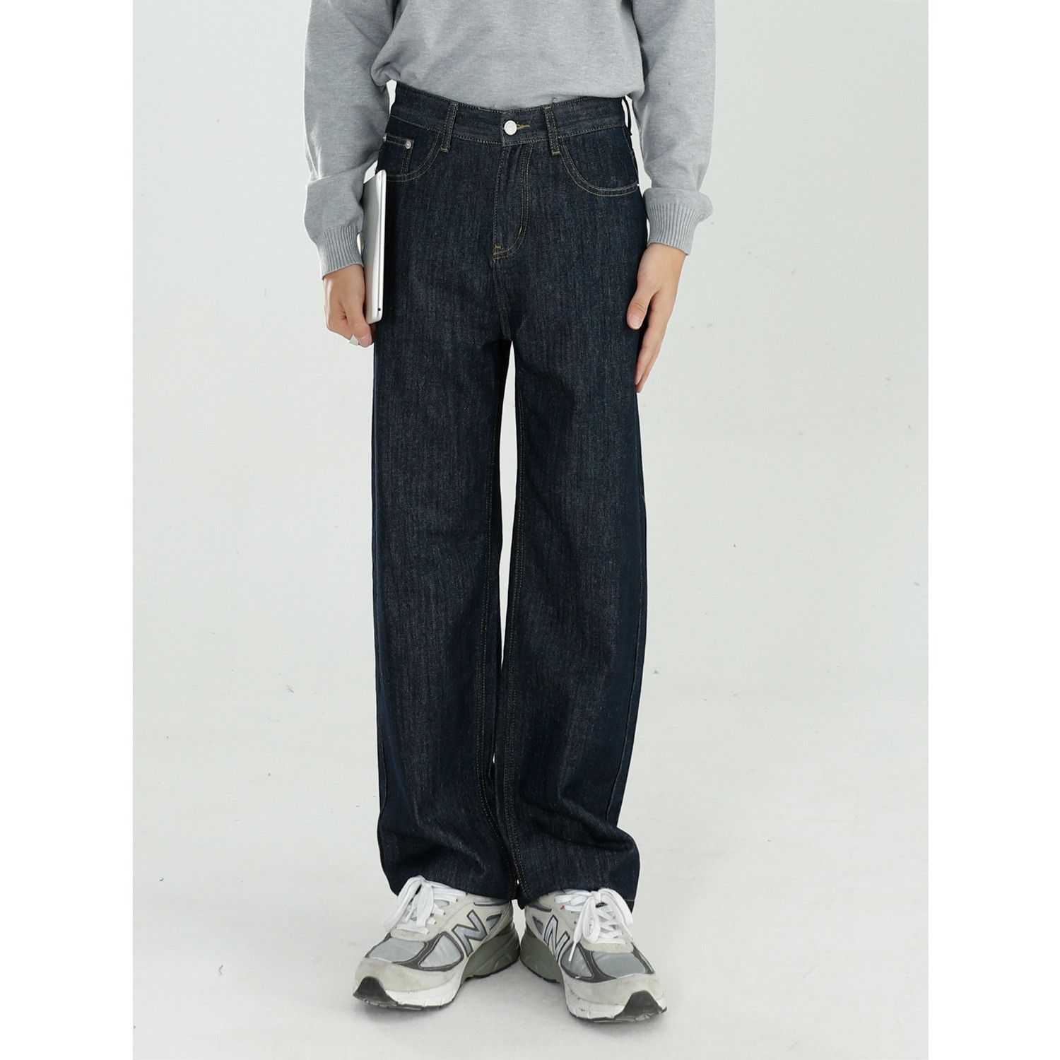 Japanese Brand Japanese retro black versatile loose straight jeans for men Size US 32 / EU 48 - 1 Thumbnail