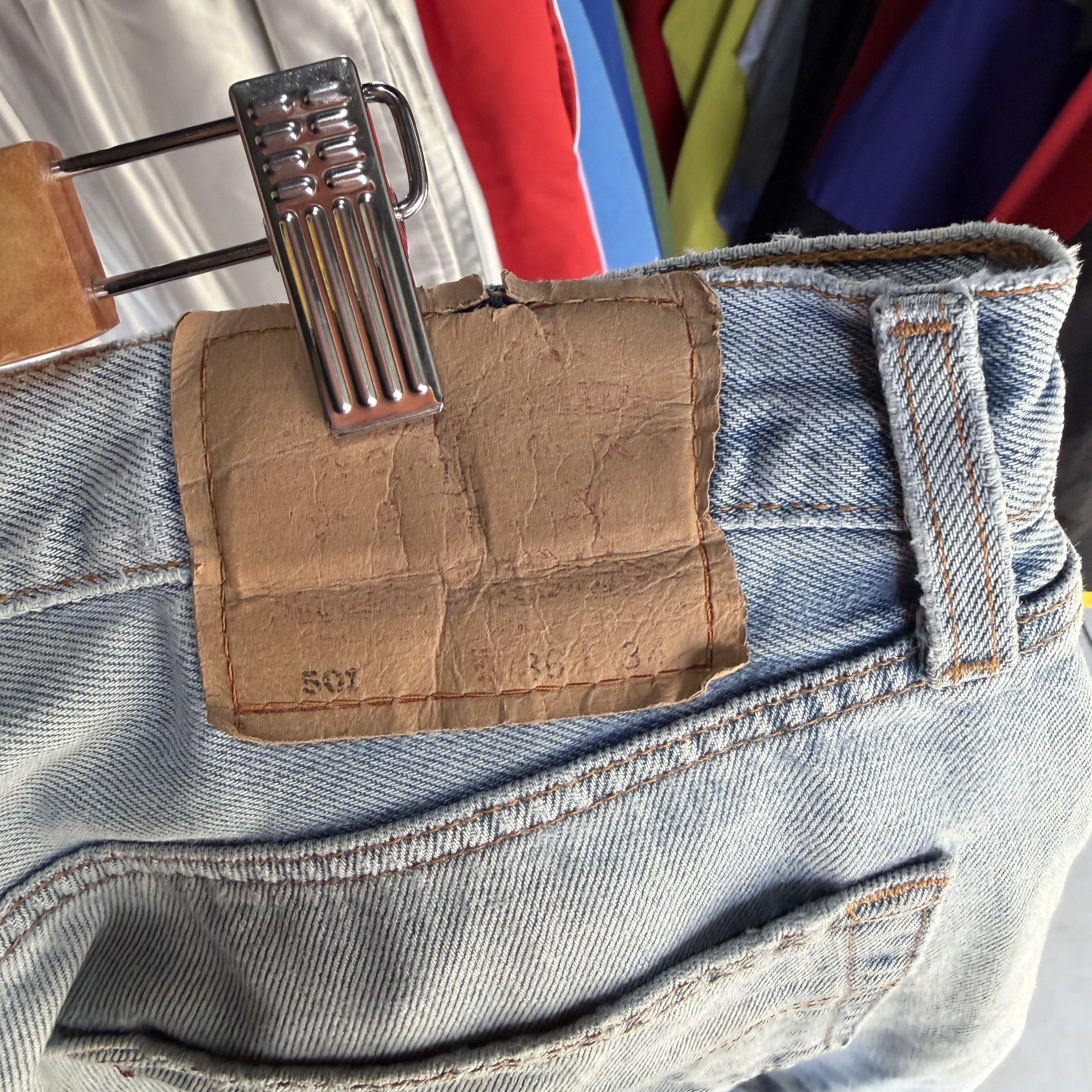 Levi's Vintage 90s Levi's 501 Button Fly Denim Mens 36x34 Size US 36 / EU 52 - 5 Thumbnail