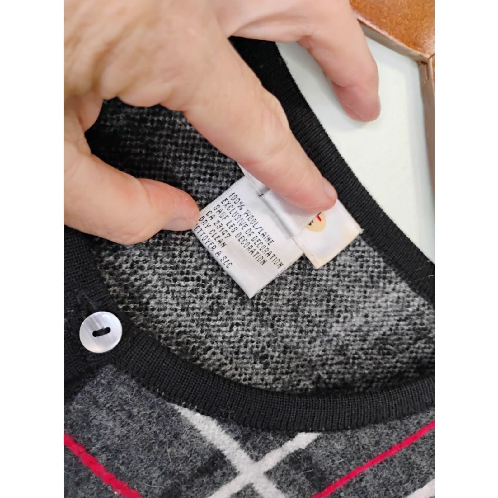 Talbots VINTAGE Talbots Wool Vest M Gray Plaid Dog Sequins Round Neck Sleeveless 100% Wool Women Winter Muslin? Wait. Size M / US 6-8 / IT 42-44 - 4 Thumbnail