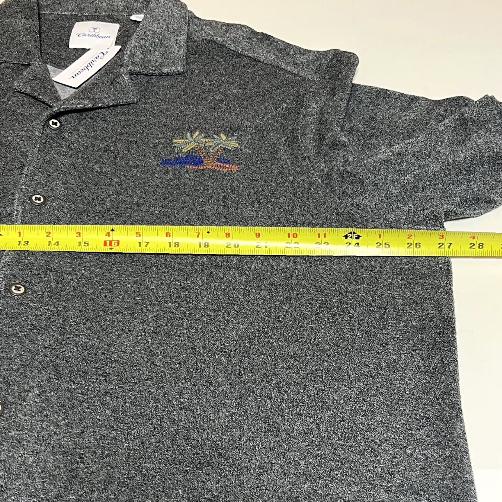 Roundtree & Yorke VINTAGE Roundtree & Yorke Caribbean Short-Sleeve Mens 2XL Gray Palm Tree Button Front NWT Size US XXL / EU 58 / 5 - 6 Thumbnail