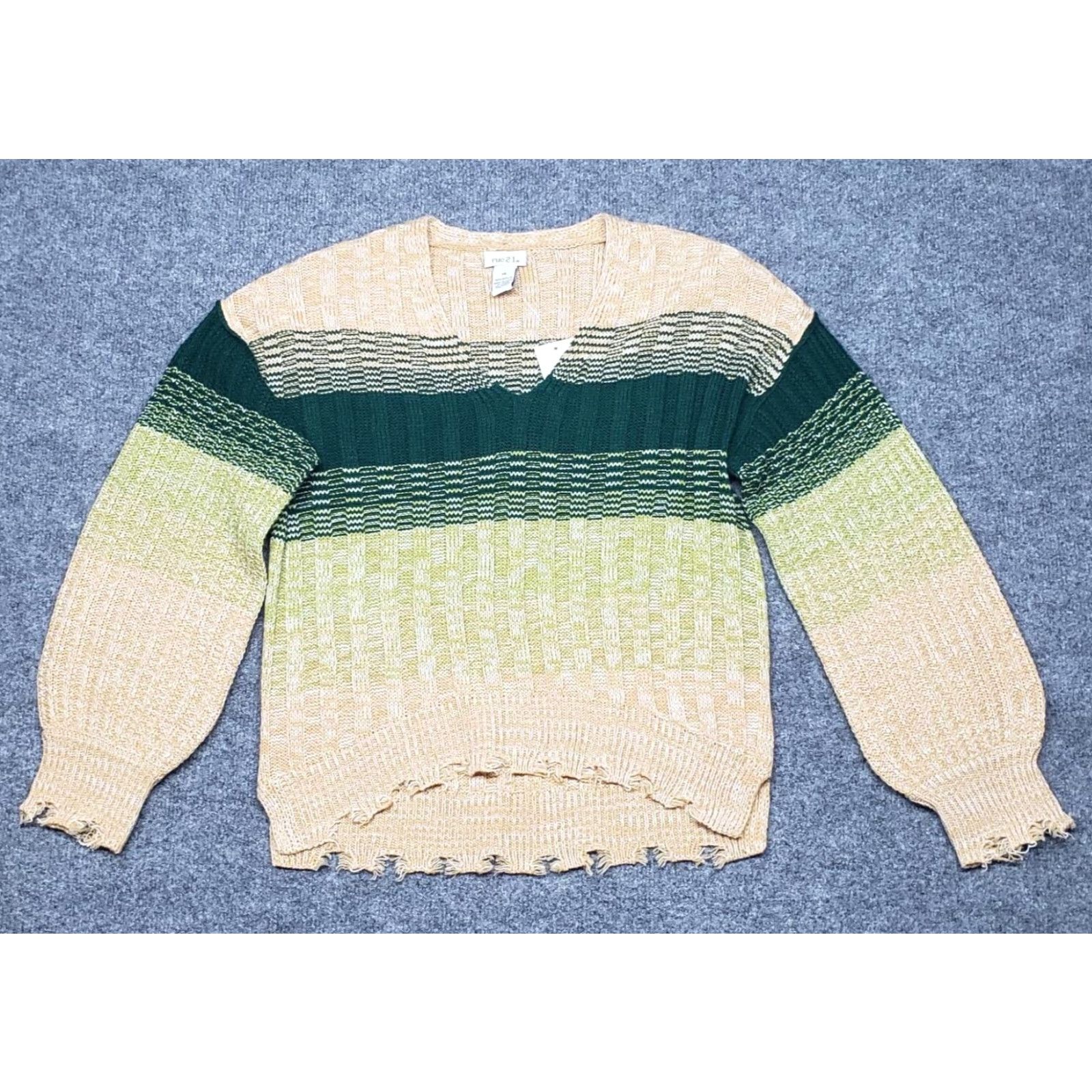 Vintage **Rue21 Women XS Pullover Green Beige Striped V-Neck Knit Sweater** User: Rue21 Women XS Pullover Green Beige Striped V-Neck Knit Sweater Size XS / US 0-2 / IT 36-38 - 2 Thumbnail