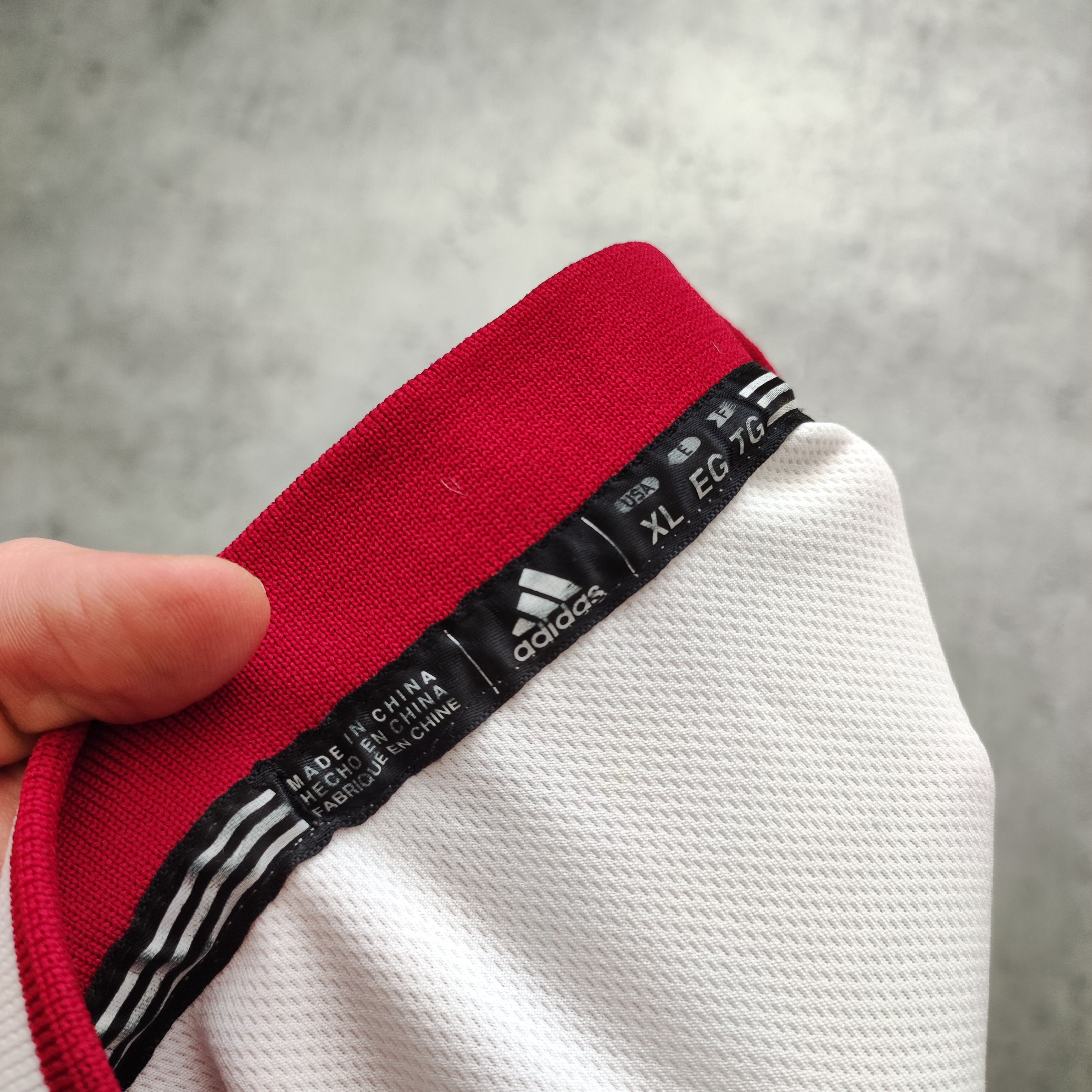 Adidas × NBA RARE NBA Miami Heat x Adidas #6 James Basketball Jersey Size US XL / EU 56 / 4 - 6 Thumbnail