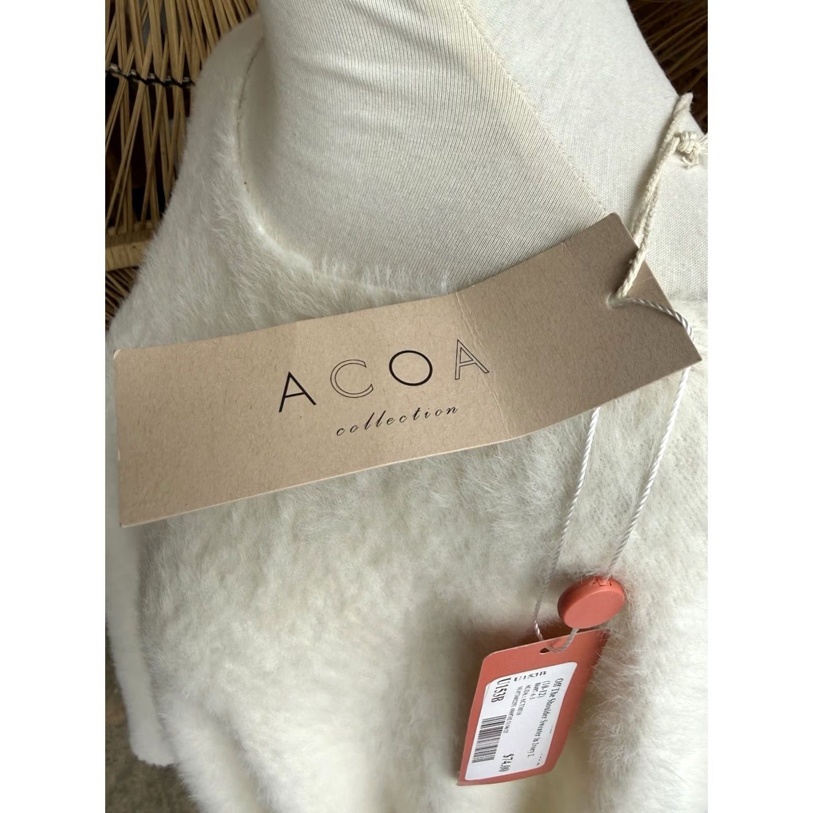 Coach ACOA Off The Shoulder White Fuzzy Sweater L Women Pullover, Cozy Eye-Lash Knit, New Size L / US 10 / IT 46 - 5 Thumbnail