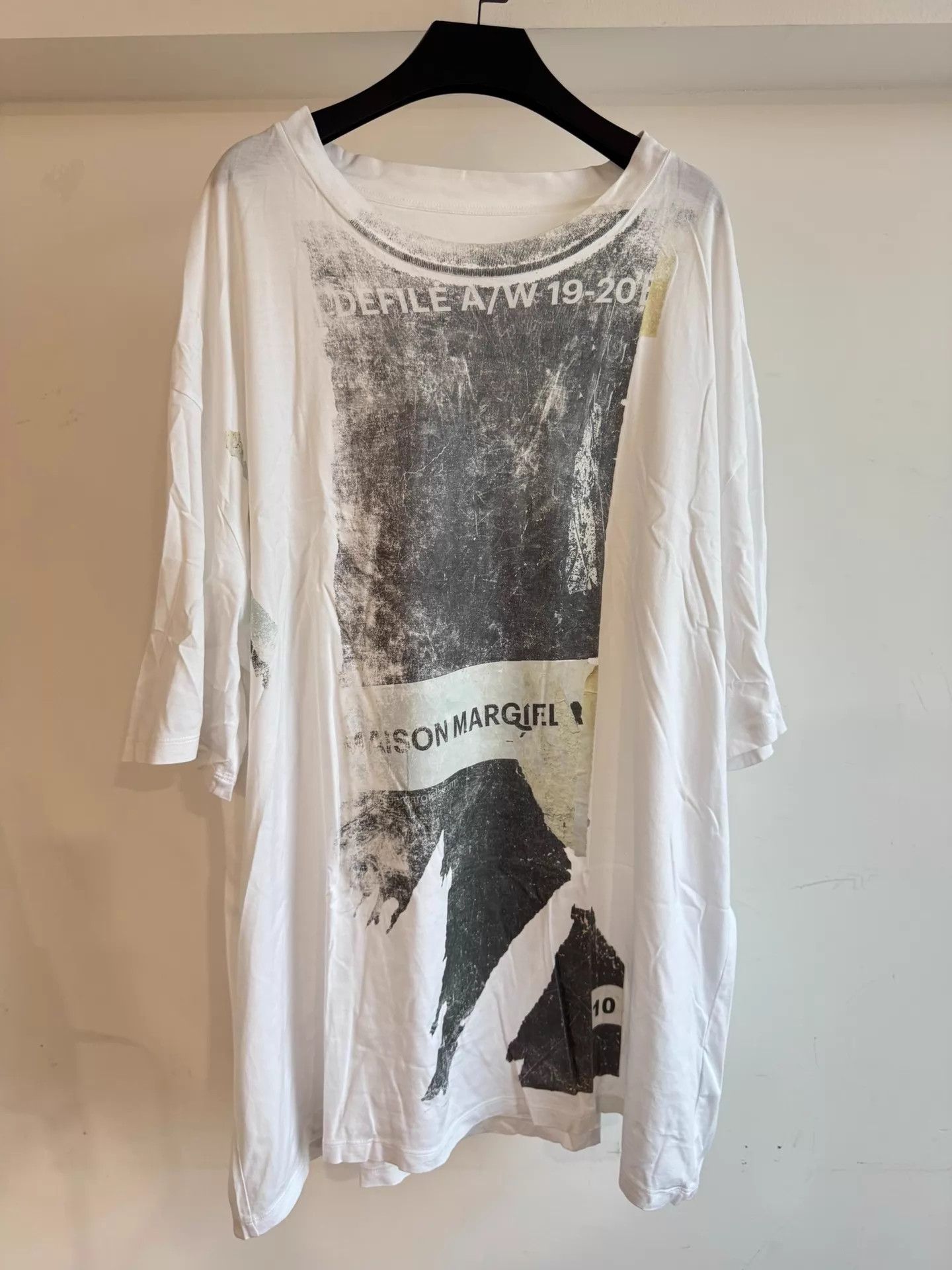 Maison Margiela MM 19AW Printed SS Tee | Cha Eun-woo Worn Size 52 Size US L / EU 52-54 / 3 - 1 Thumbnail