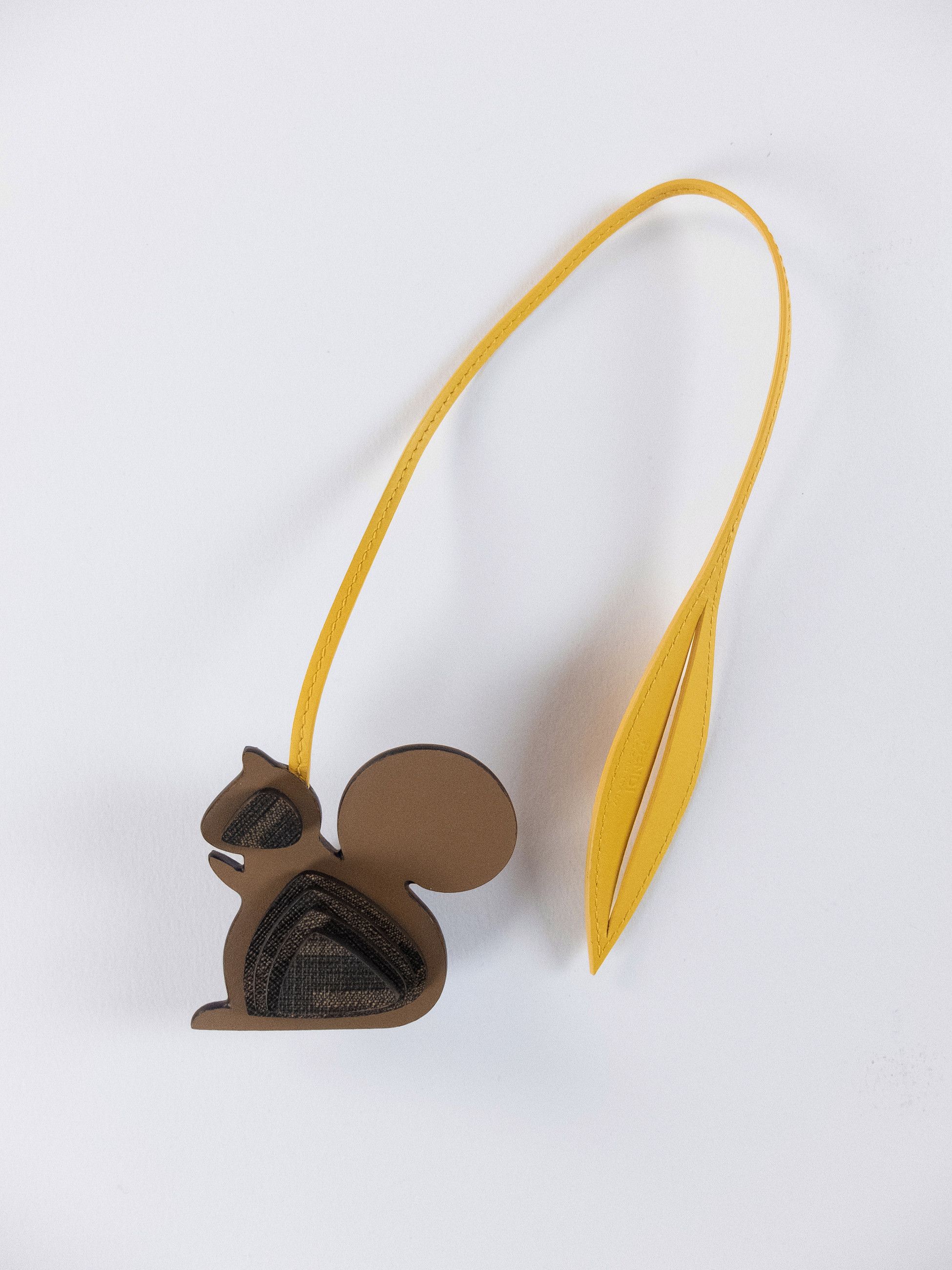 Fendi FENDI brown yellow squirrel figure FF logo leather bag charm Size ONE SIZE - 4 Thumbnail