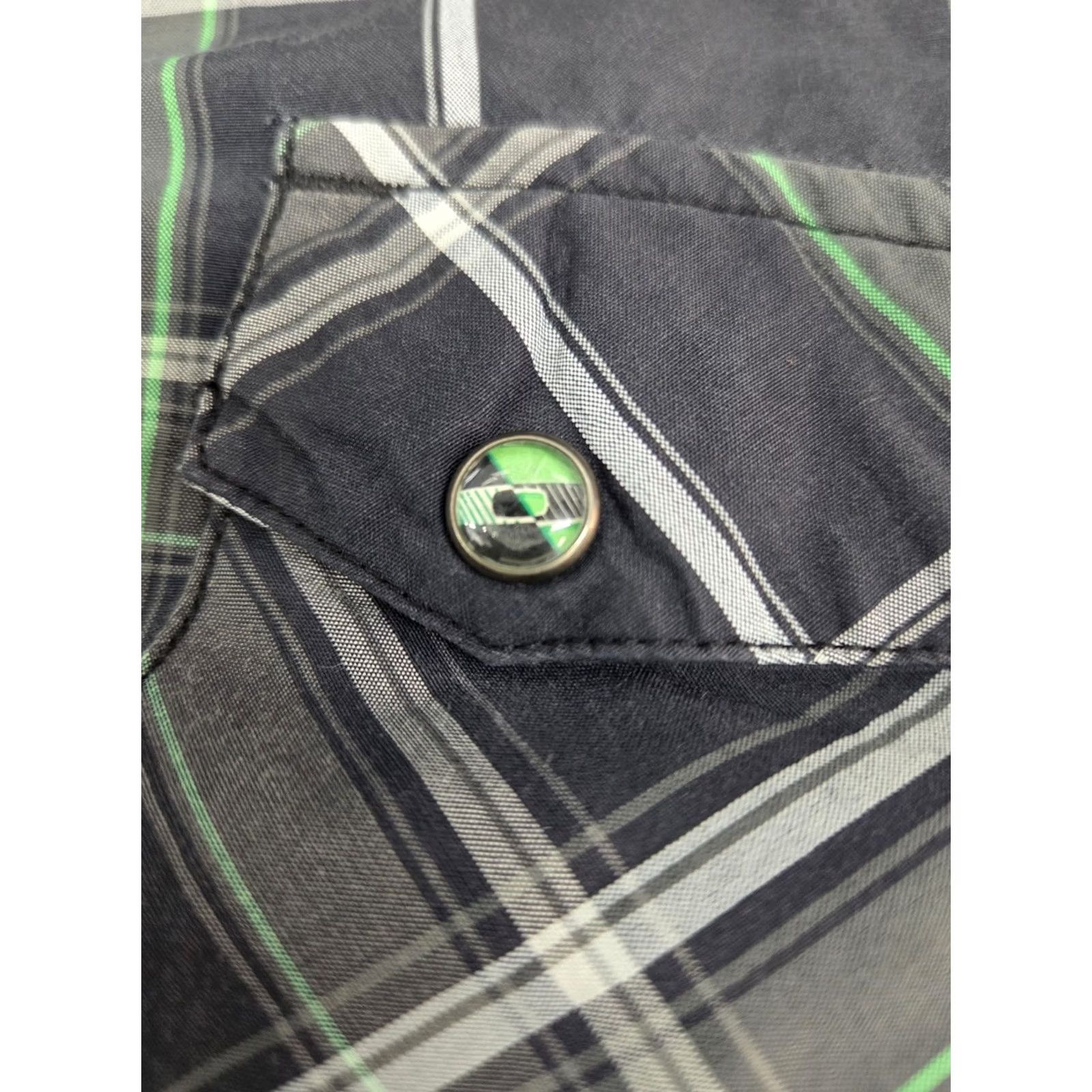 Oakley Oakley Mens Long Sleeve Snap Roll Tab Plaid Shirt L Multicolor Button-Up Pocketed Autumn Plaid Metal Theme Mens Regular Size L Size US L / EU 52-54 / 3 - 7 Thumbnail