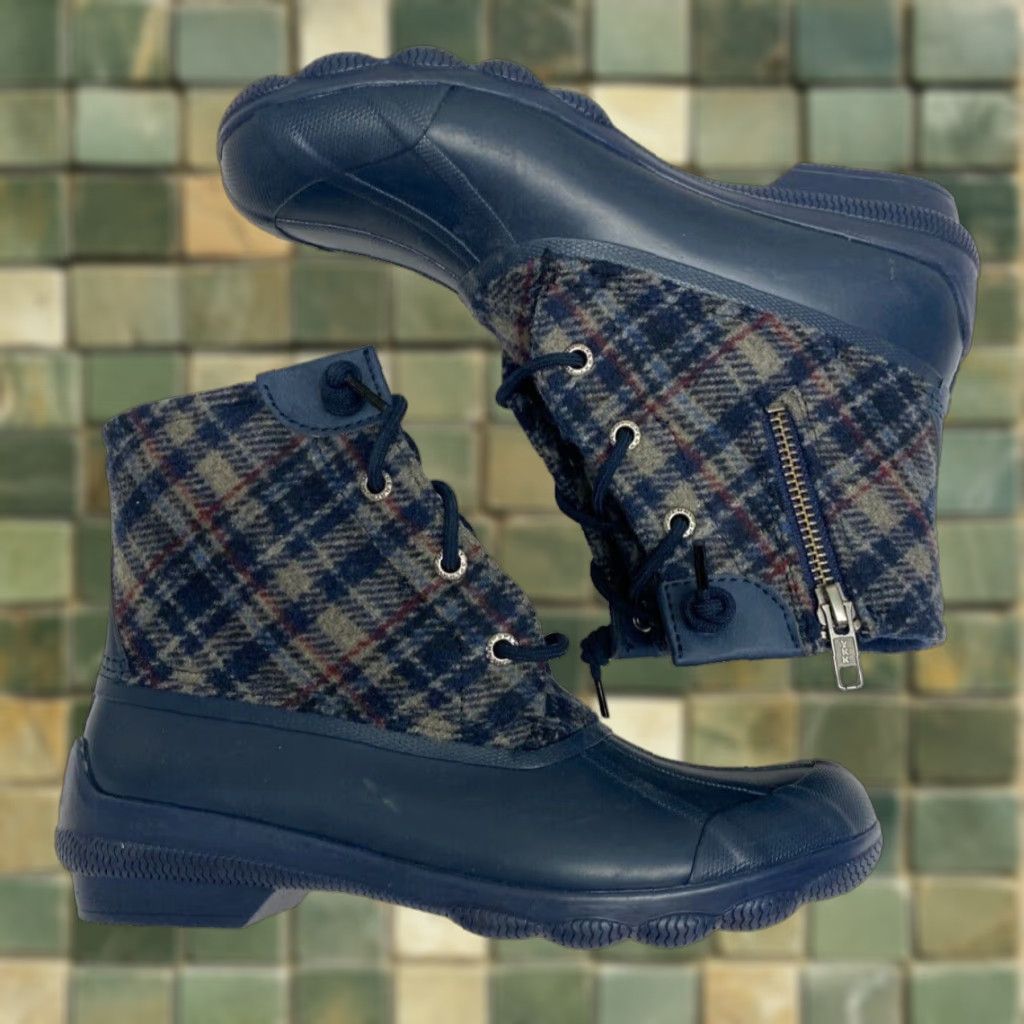 Sperry Saltwater Duck Boots Womens Plaid Blue 6.5 Nylon Quilted Waterproof Ankle Boots Womens