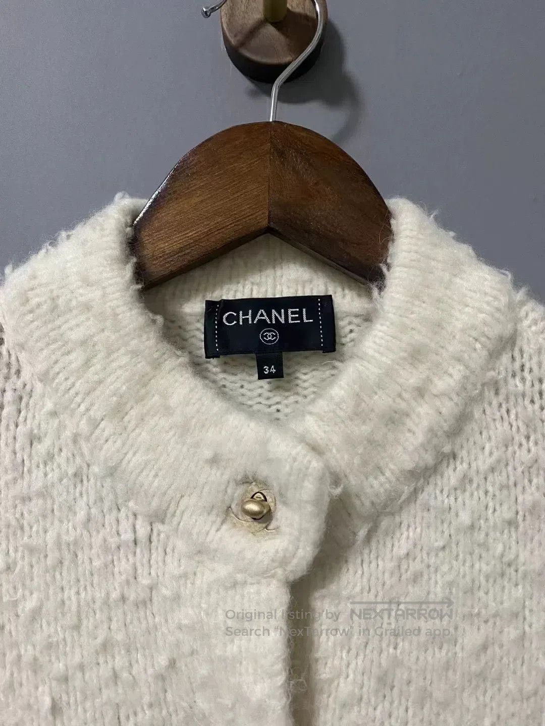 Chanel Chanel White Teddy Coat with Logo Buttons. Size US XS / EU 42 / 0 - 5 Thumbnail