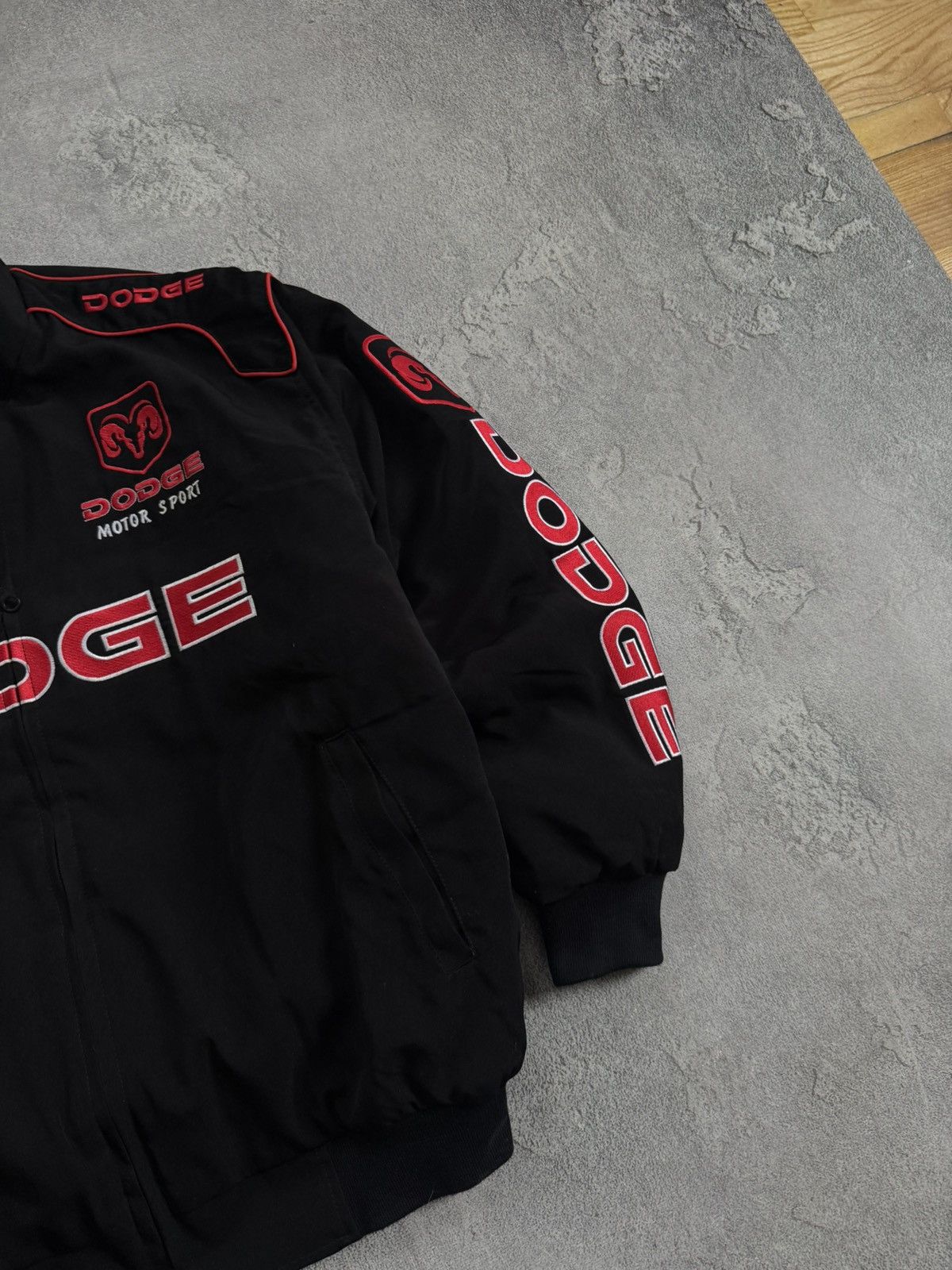 NASCAR Dodge L/size big logo bomber jacket racing moto sport 00s Size US L / EU 52-54 / 3 - 9 Thumbnail