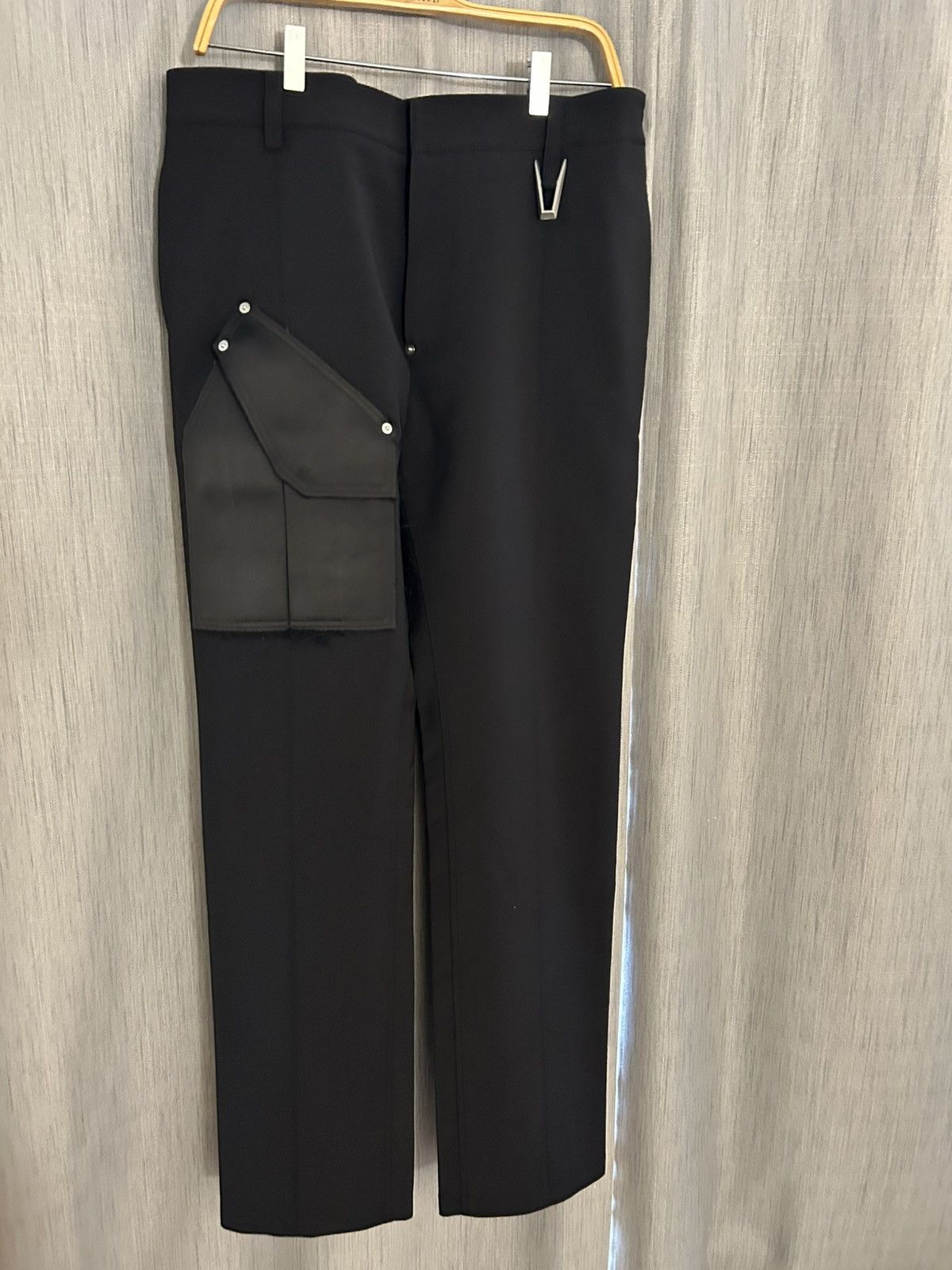 1017 ALYX 9SM 1017 ALYX 9SM Black Asymmetric Cargo Pants Size US 34 / EU 50 - 1 Thumbnail