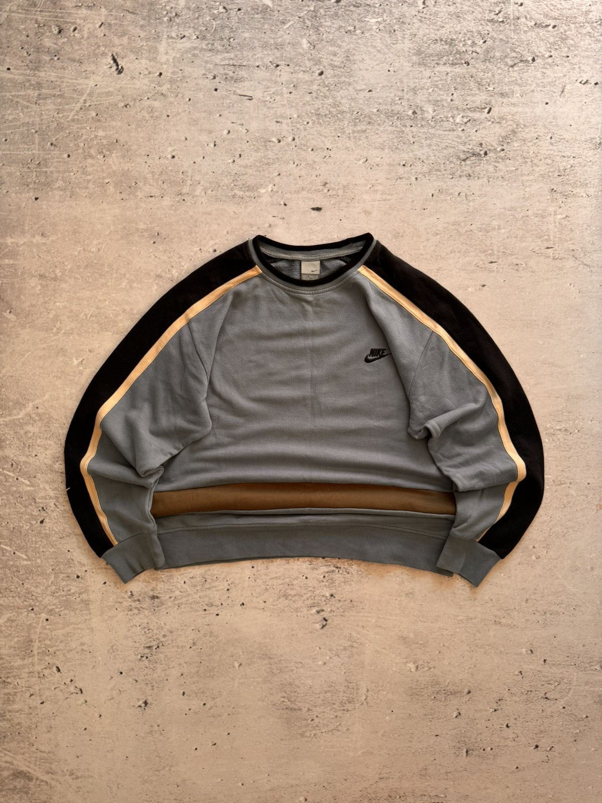 Nike × Vintage NIKE VINTAGE BASIC LOGO OVERSIZE BOXY SWEATSHIRT Size US L / EU 52-54 / 3 - 1 Thumbnail