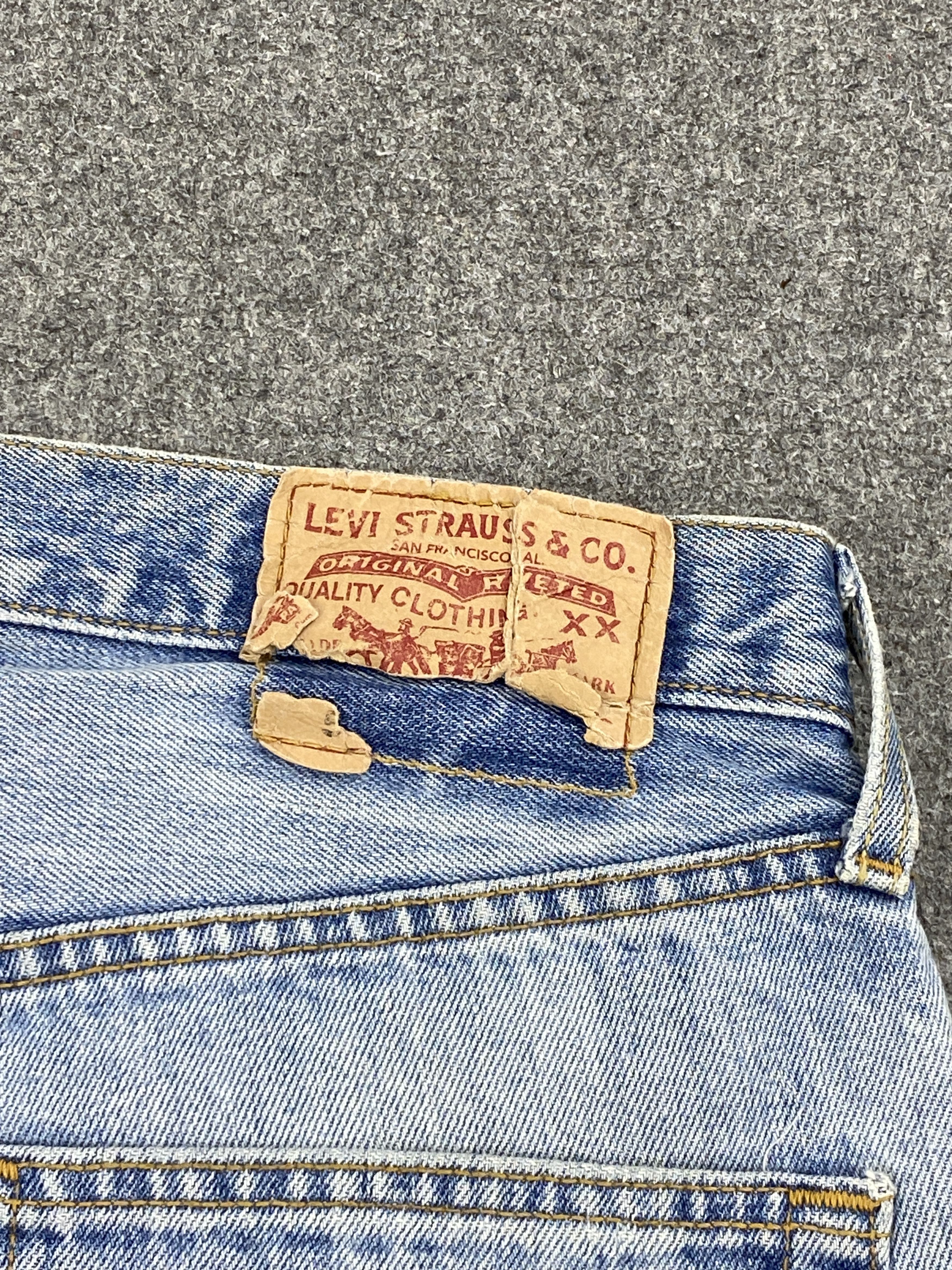 Levi's Vintage Levi's 501 Light Washed Distressed Jeans DP2326 Size US 31 - 5 Thumbnail