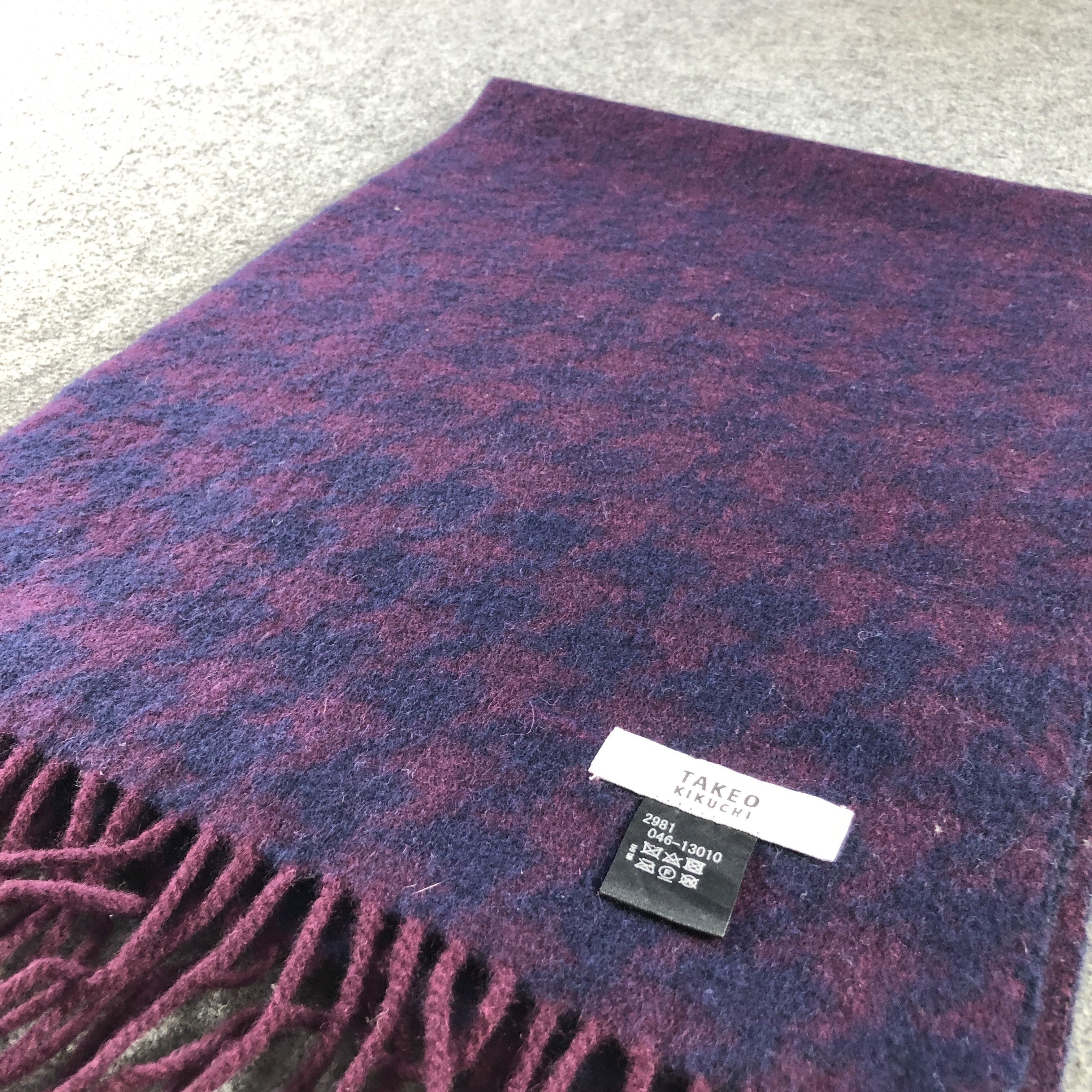 Takeo Kikuchi Takeo Kikuchi Houndstooth Wool Scarf Muffler V2884 Size ONE SIZE - 3 Thumbnail