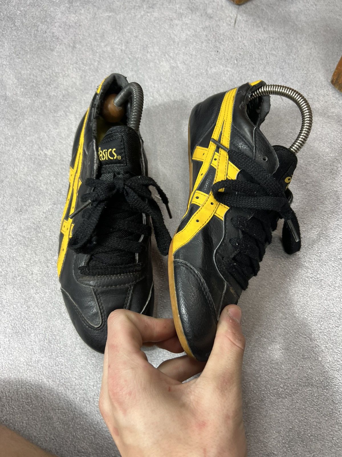 Onitsuka Tiger Asics Onitsuka Tiger Mexico 66 Kill Bill Sneakers Size 38 Size US 5.5 / EU 38 - 6 Thumbnail